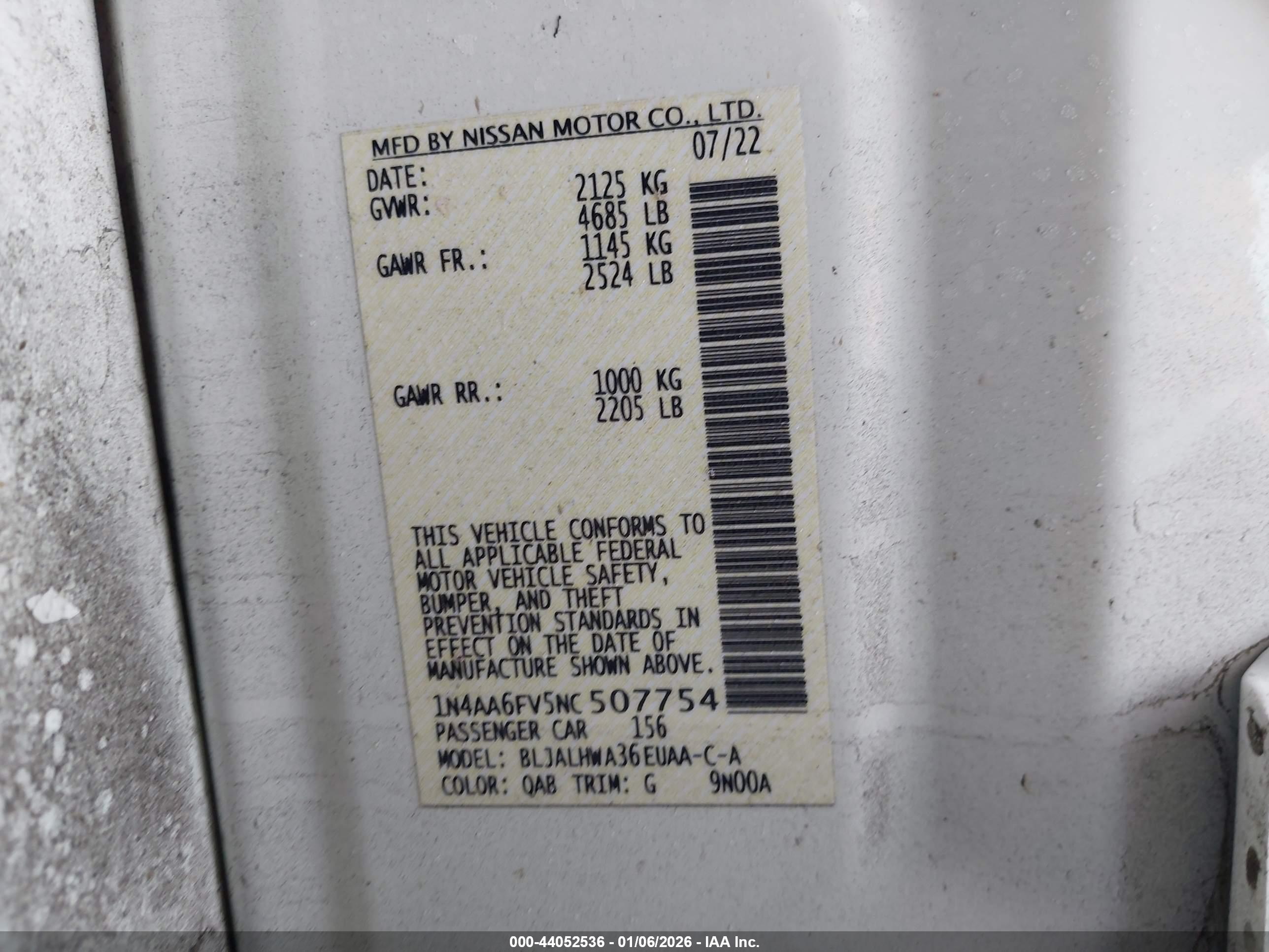 NISSAN MAXIMA image 9