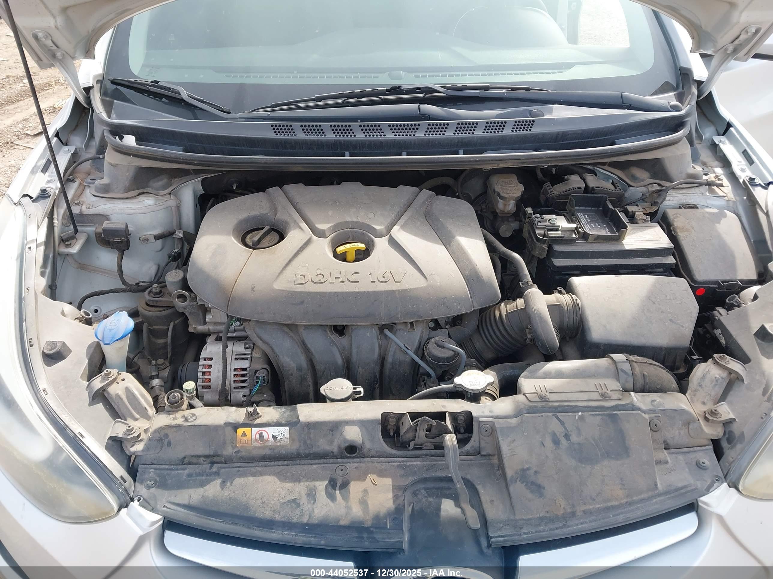 HYUNDAI ELANTRA image 10