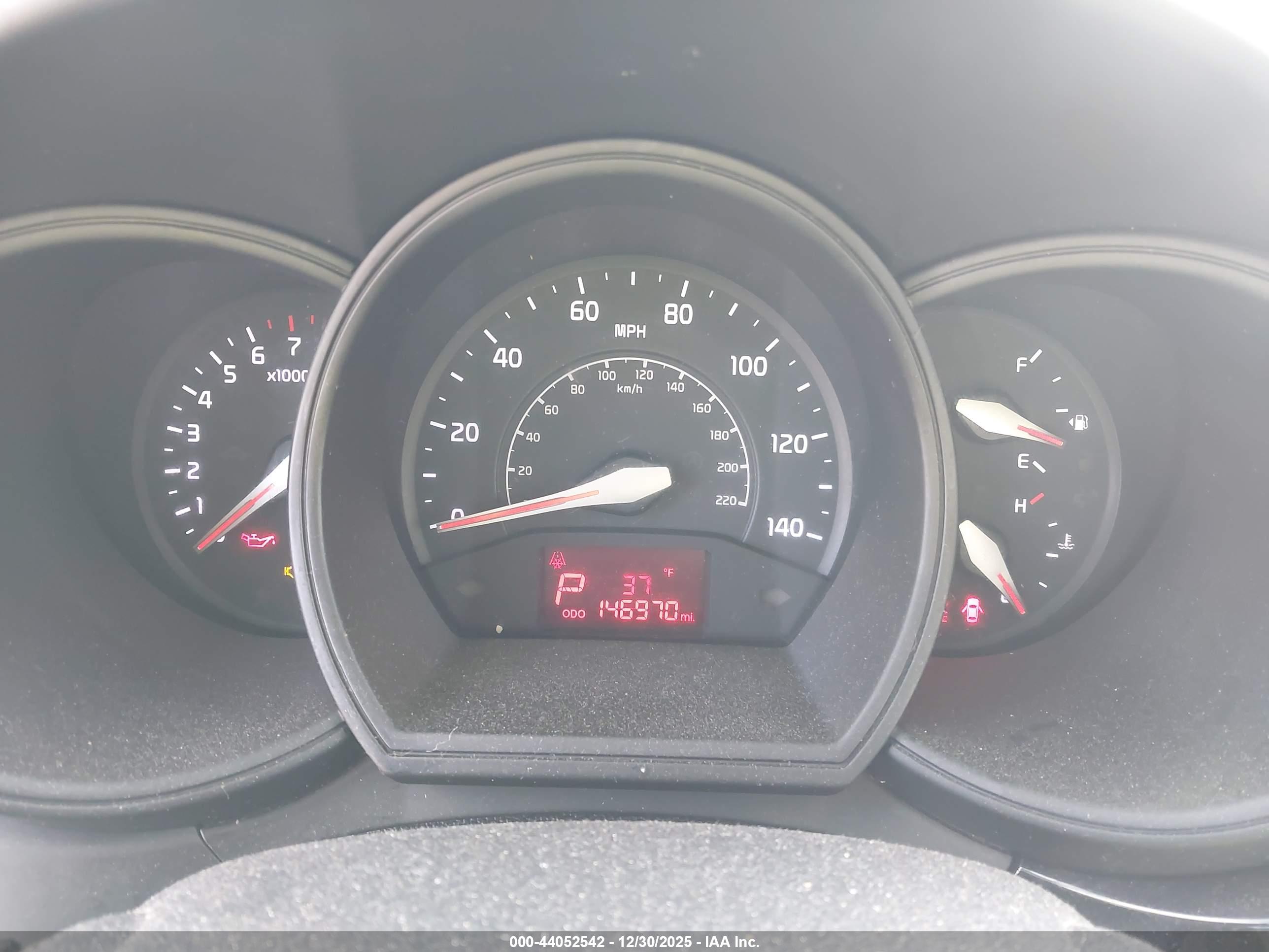KIA RIO image 7