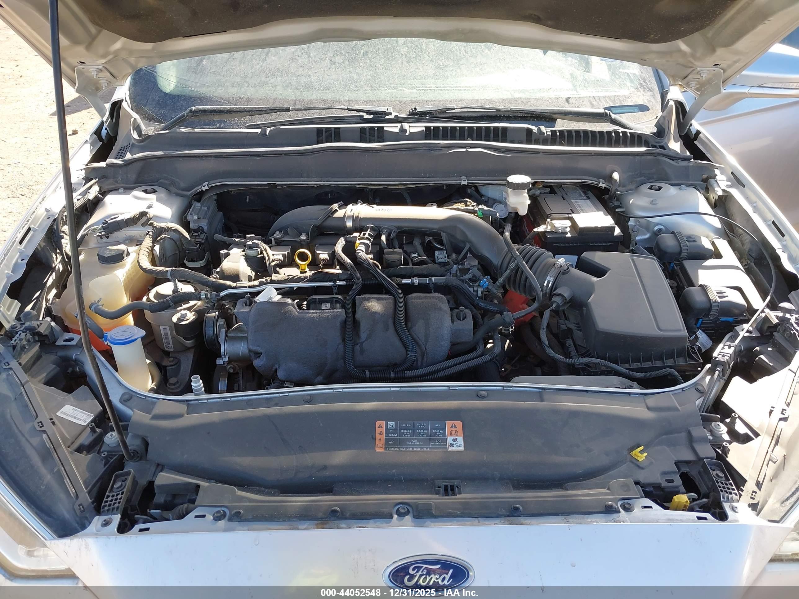 FORD FUSION image 10