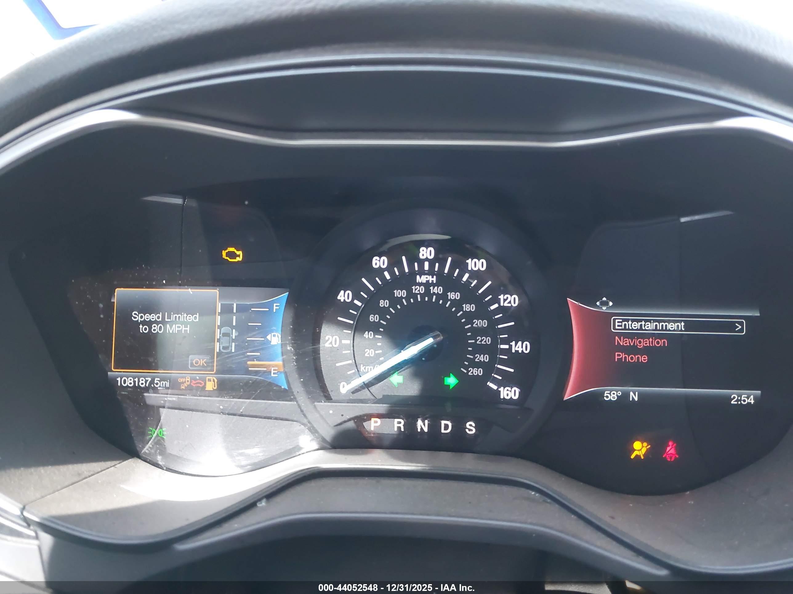 FORD FUSION image 7