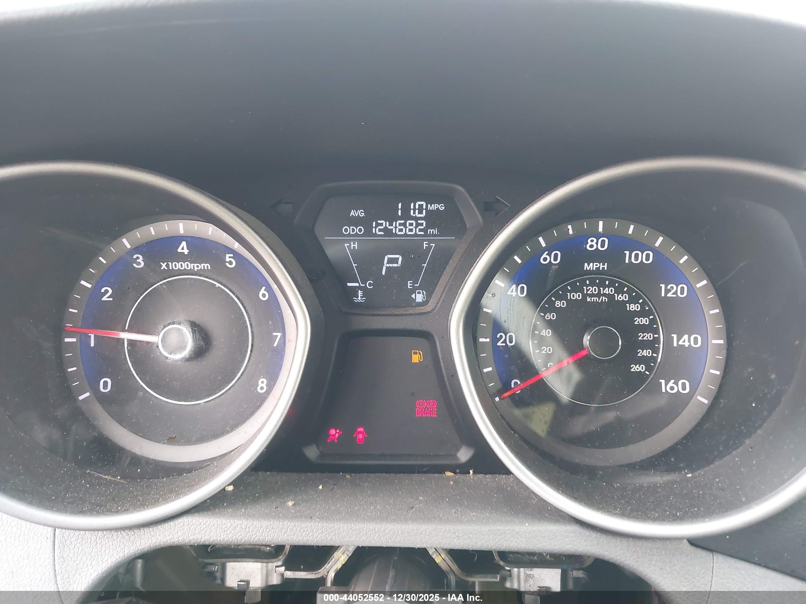 HYUNDAI ELANTRA image 7