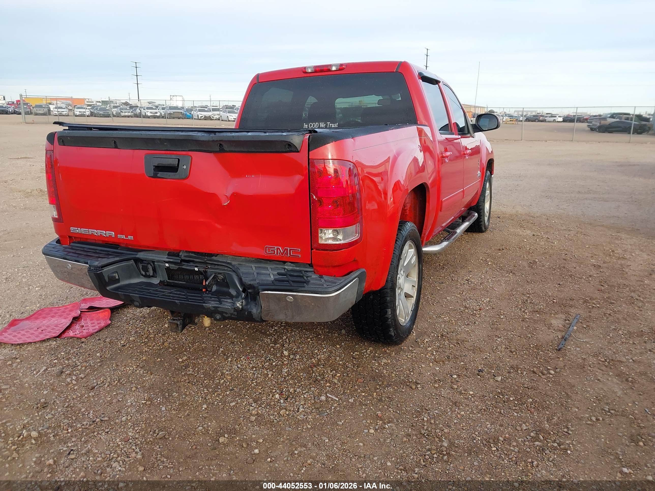 GMC SIERRA image 6