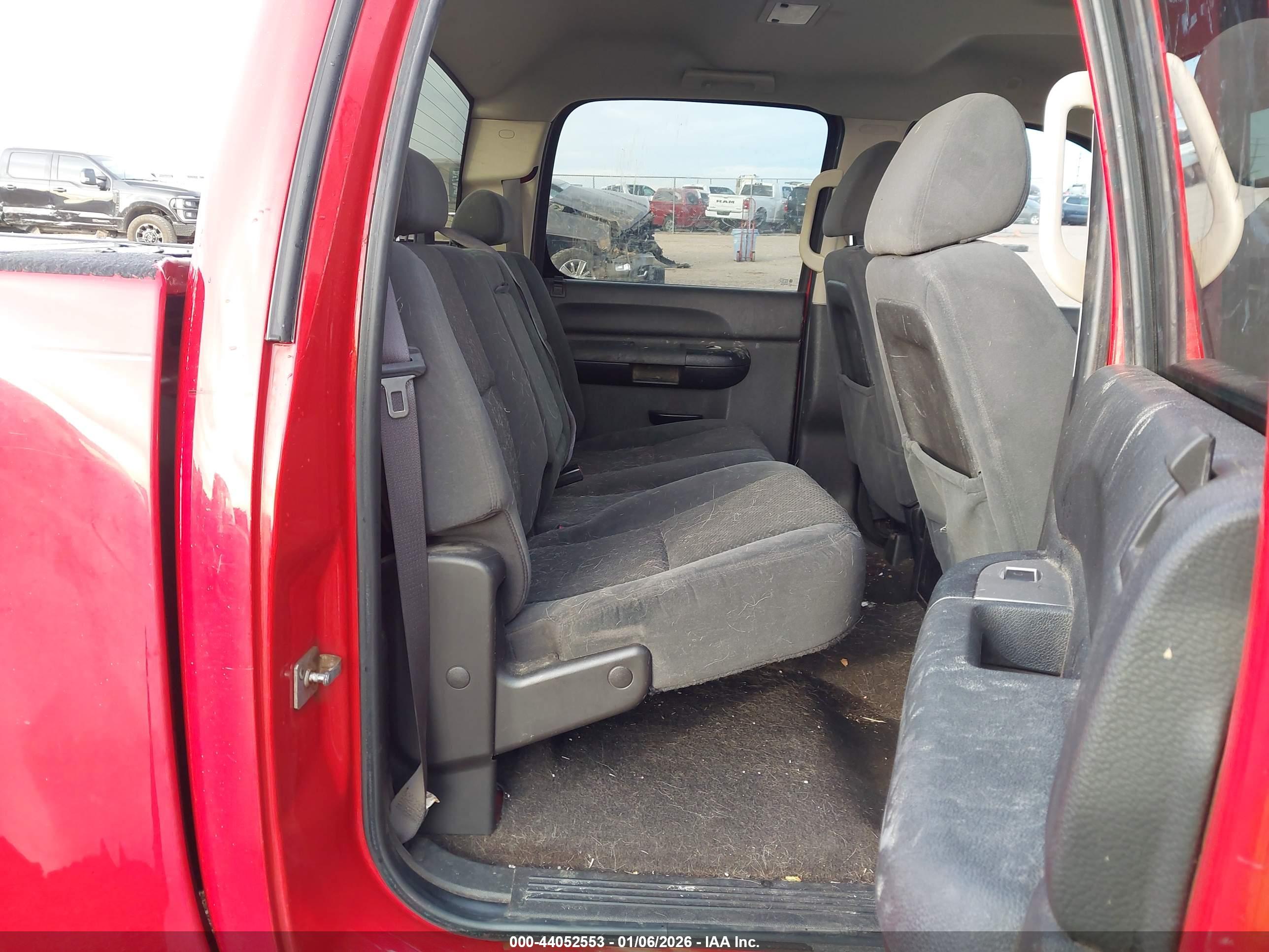 GMC SIERRA image 8
