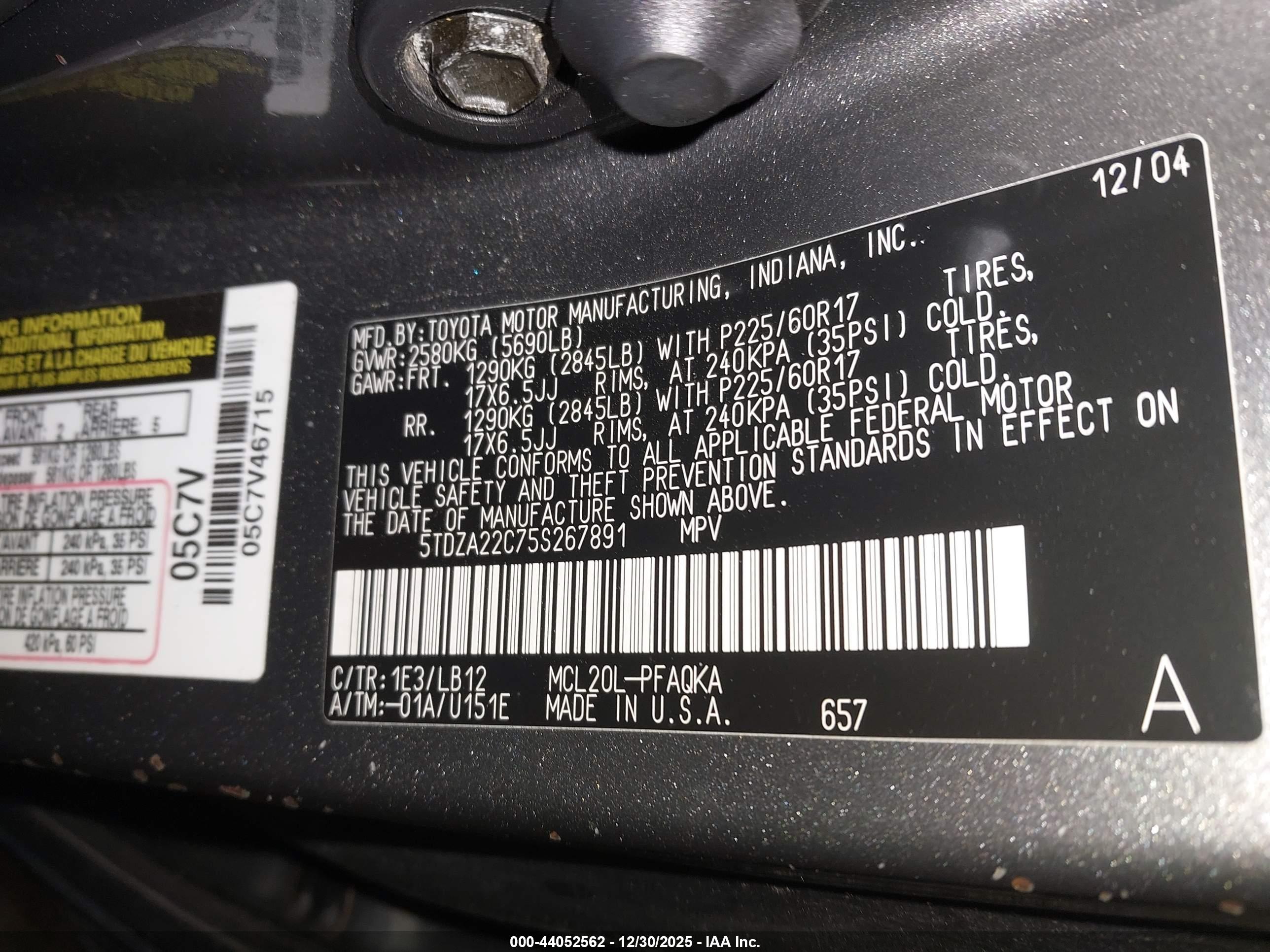 TOYOTA SIENNA image 9