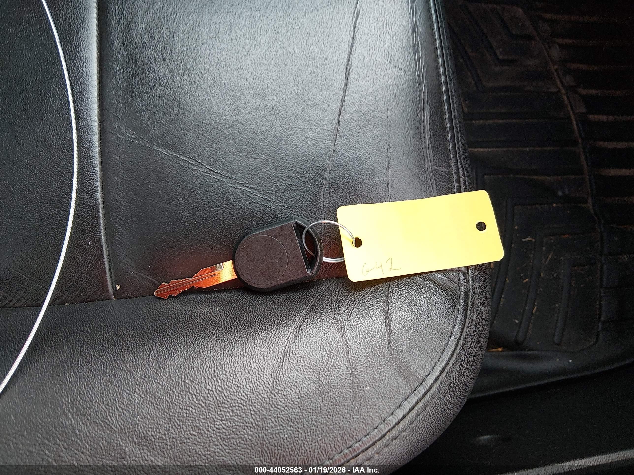 FORD ESCAPE image 11