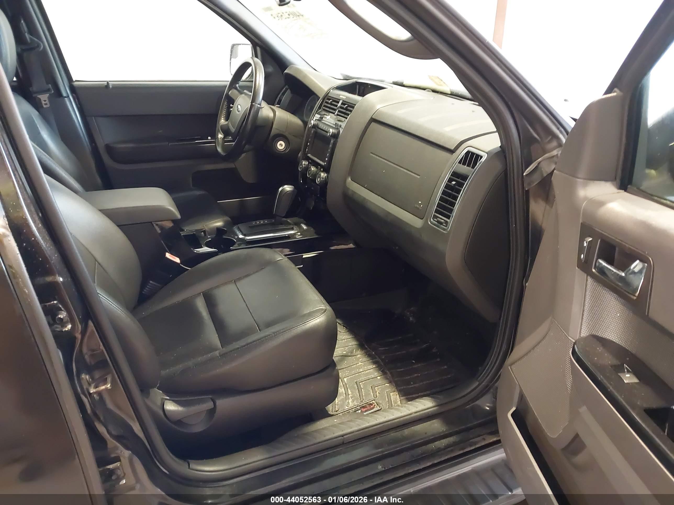 FORD ESCAPE image 5