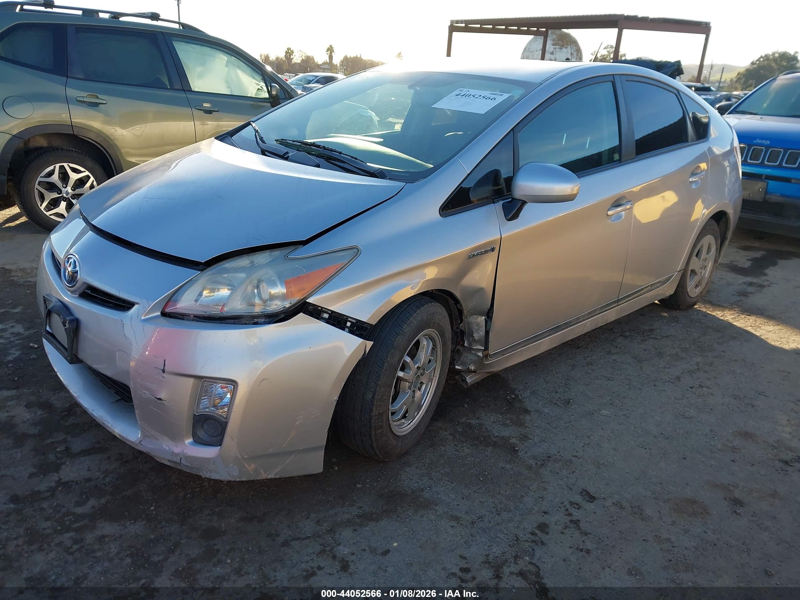 TOYOTA PRIUS image 2