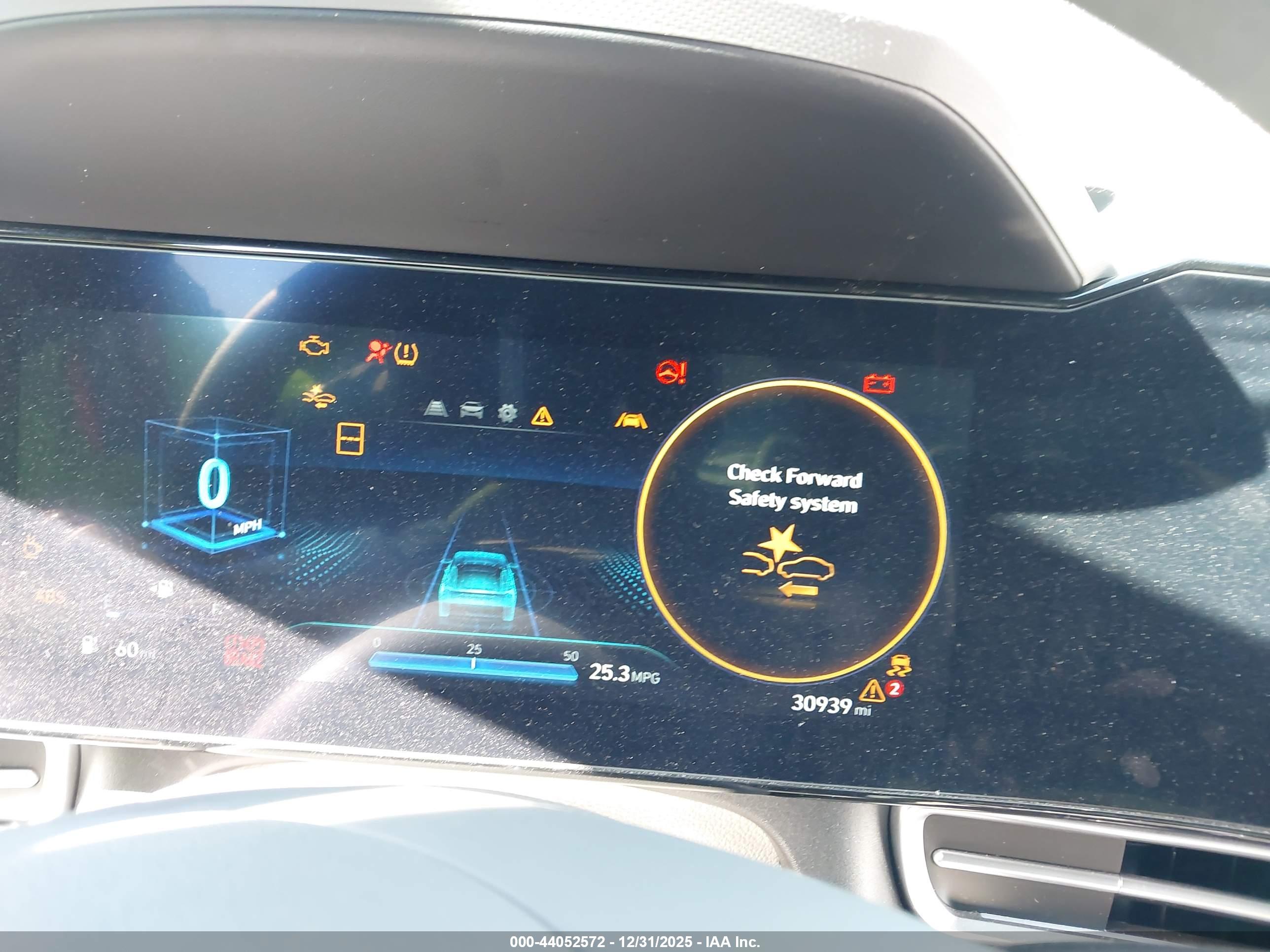 HYUNDAI ELANTRA image 7