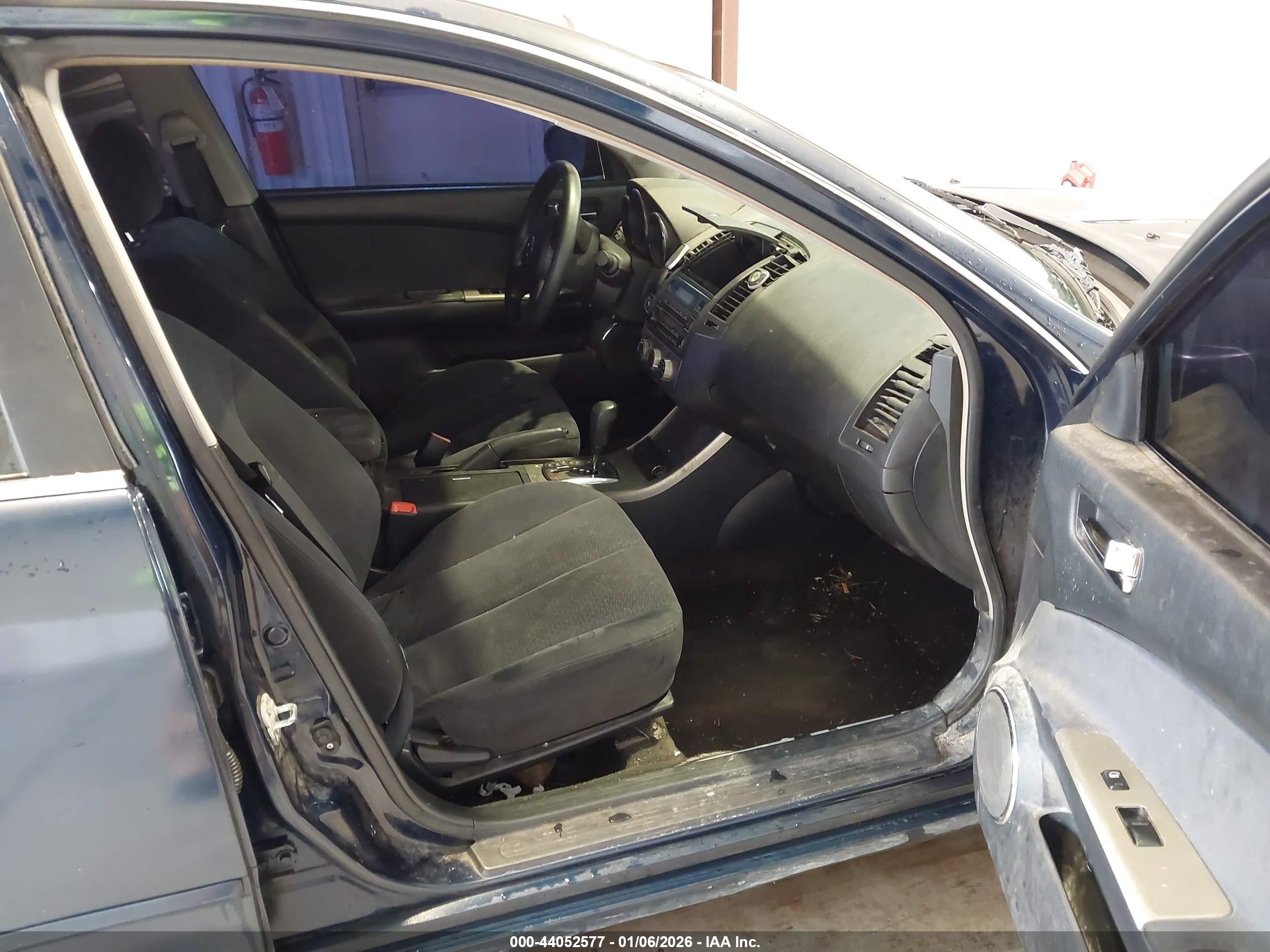 NISSAN ALTIMA image 5