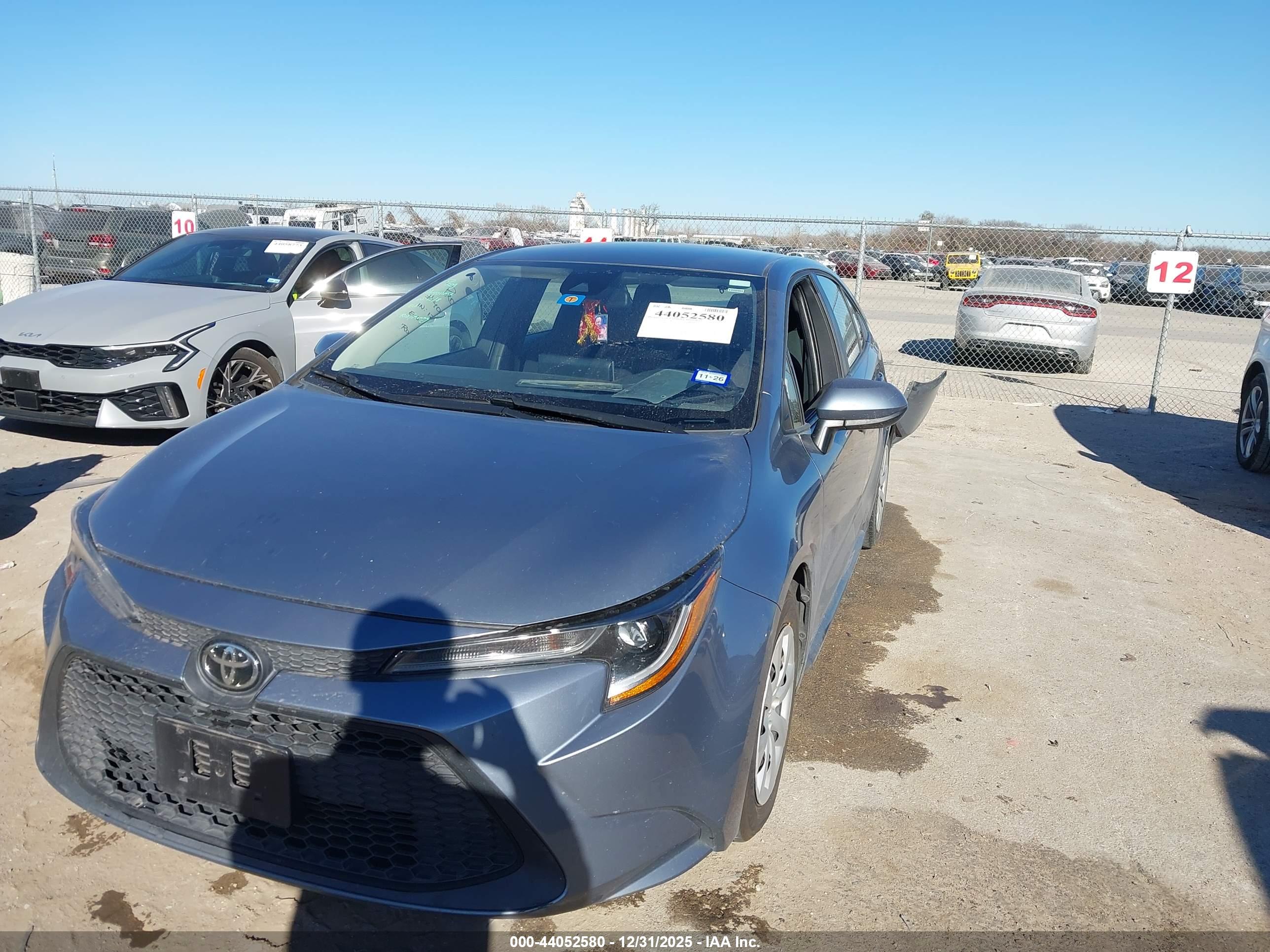 TOYOTA COROLLA image 2
