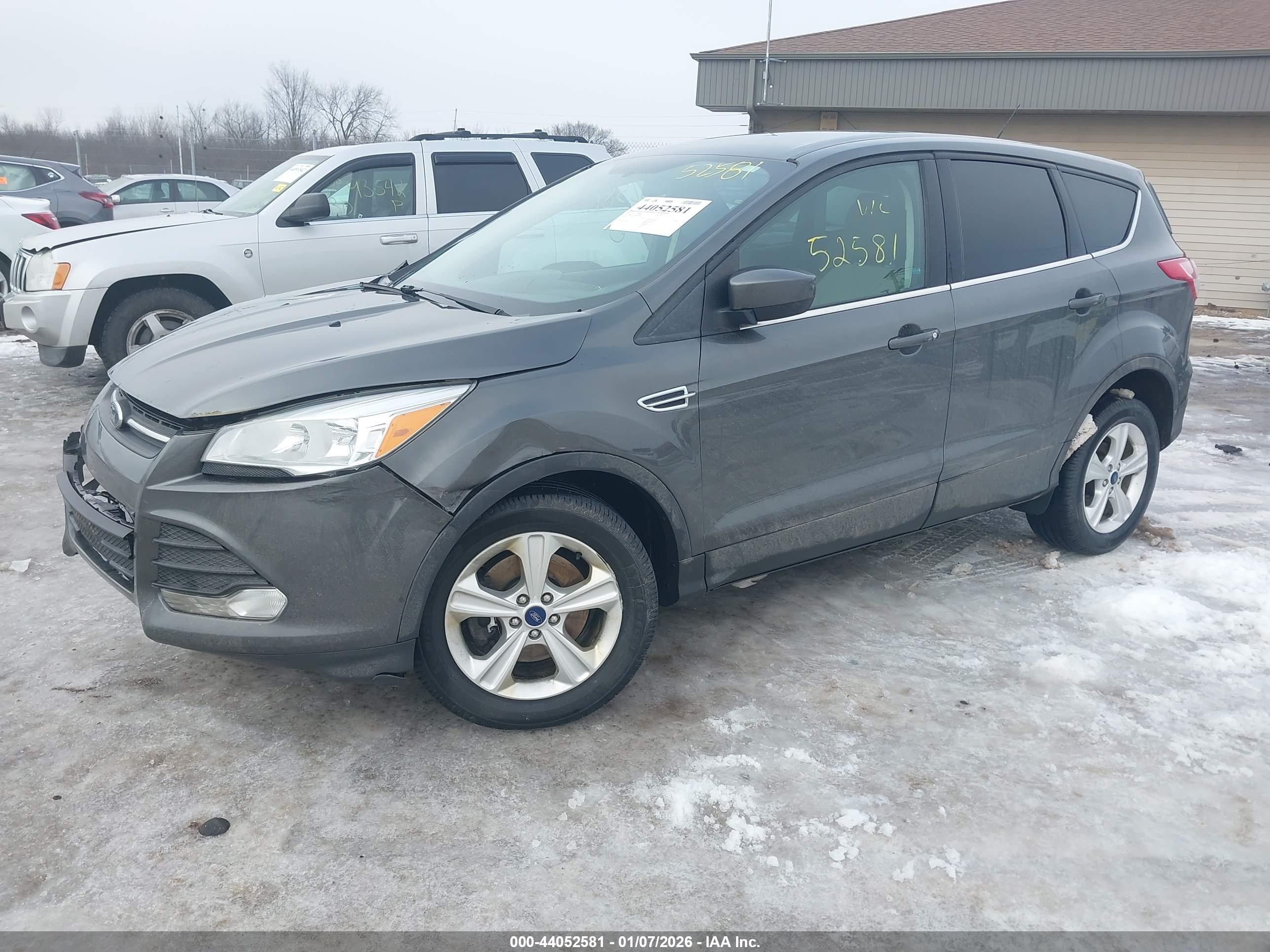 FORD ESCAPE image 2