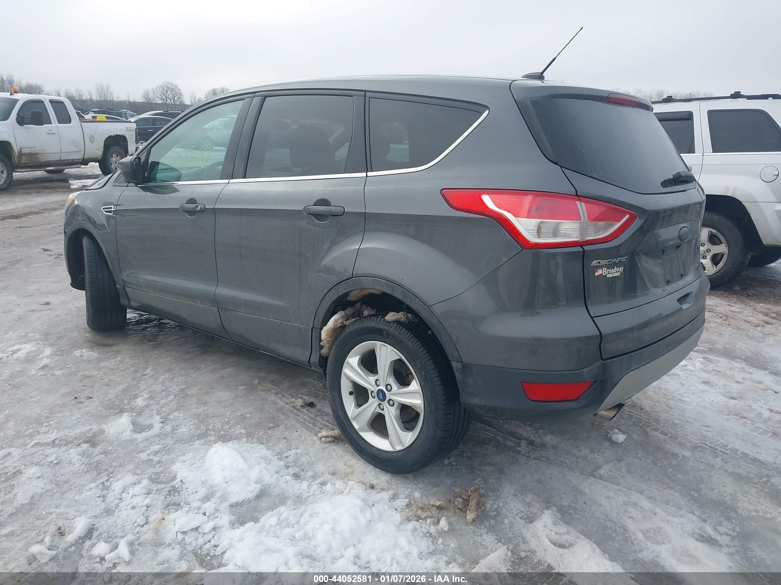 FORD ESCAPE image 3