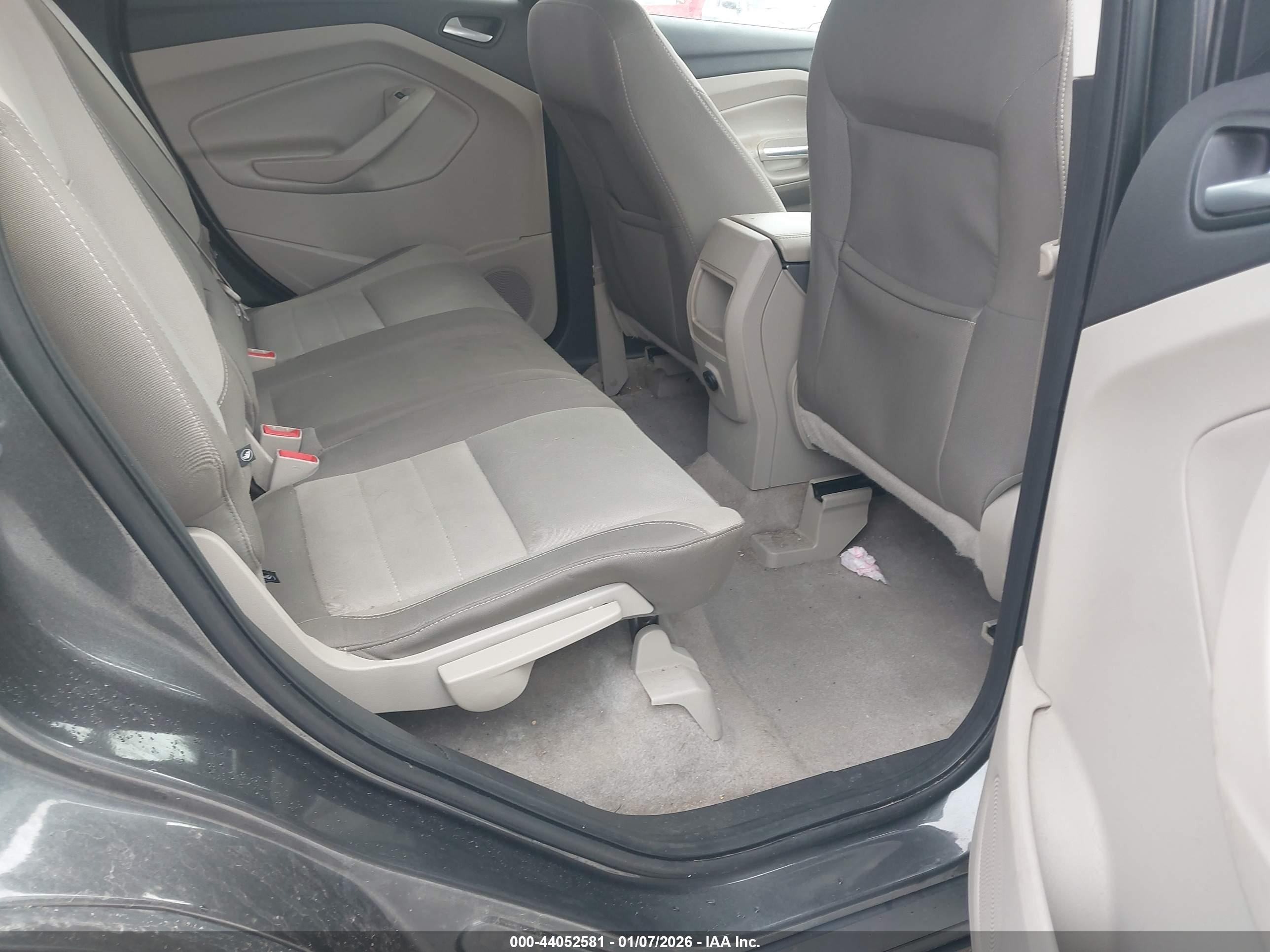 FORD ESCAPE image 8