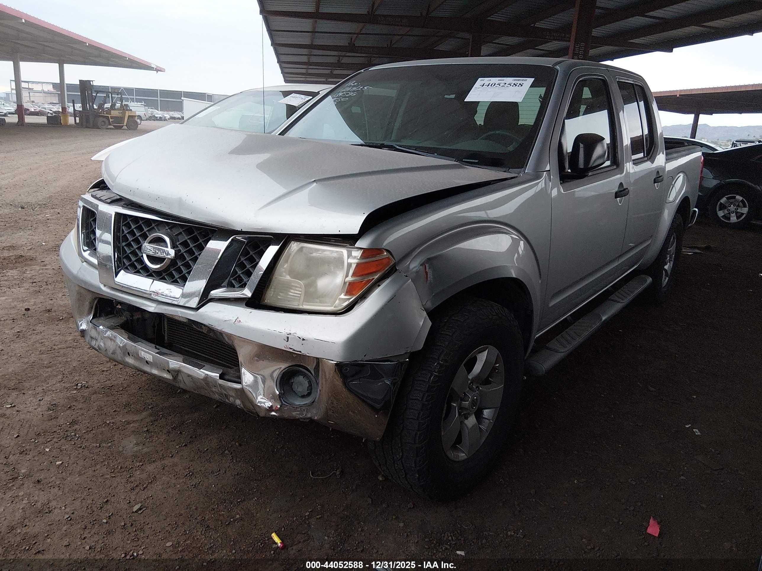 NISSAN FRONTIER image 2
