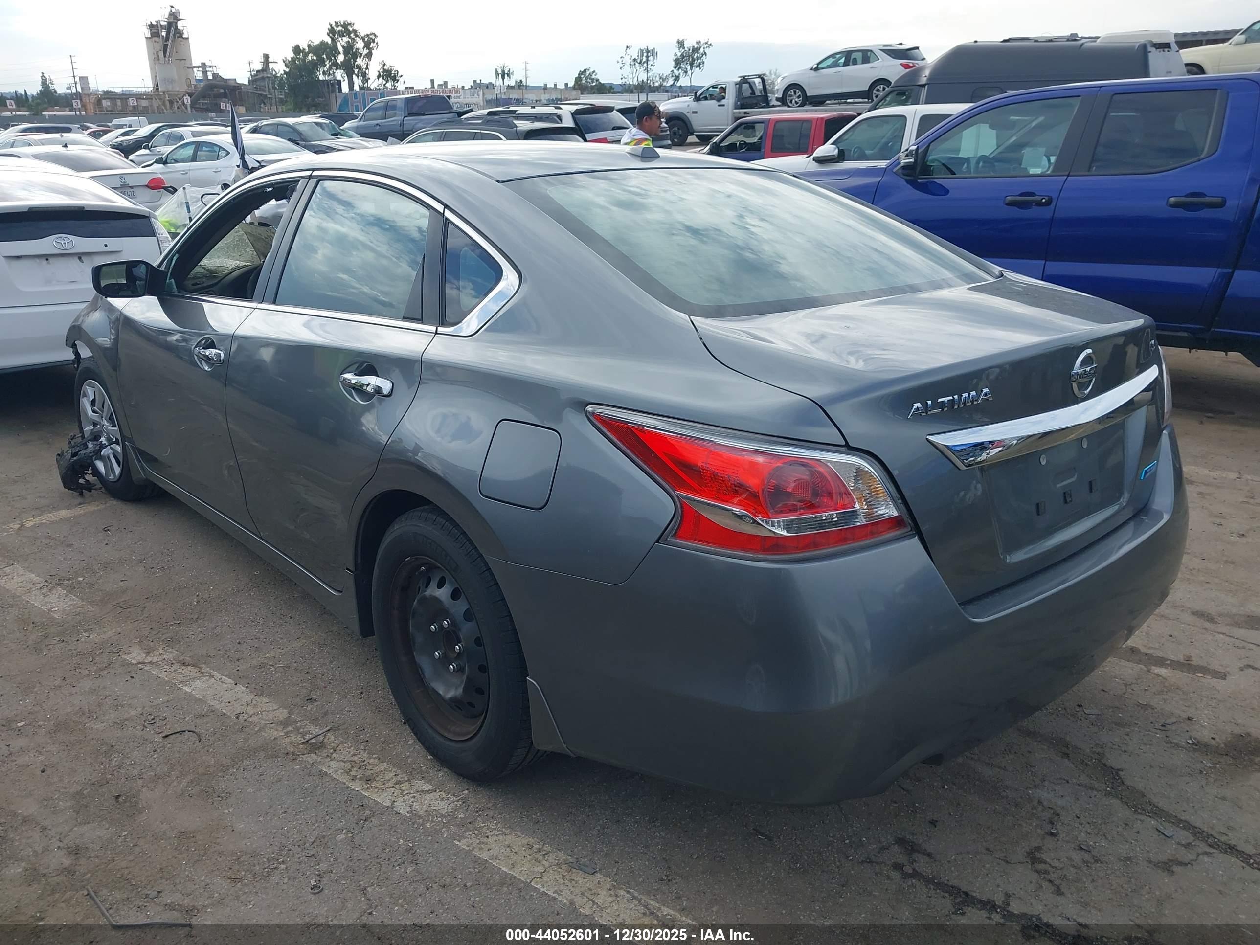 NISSAN ALTIMA image 3