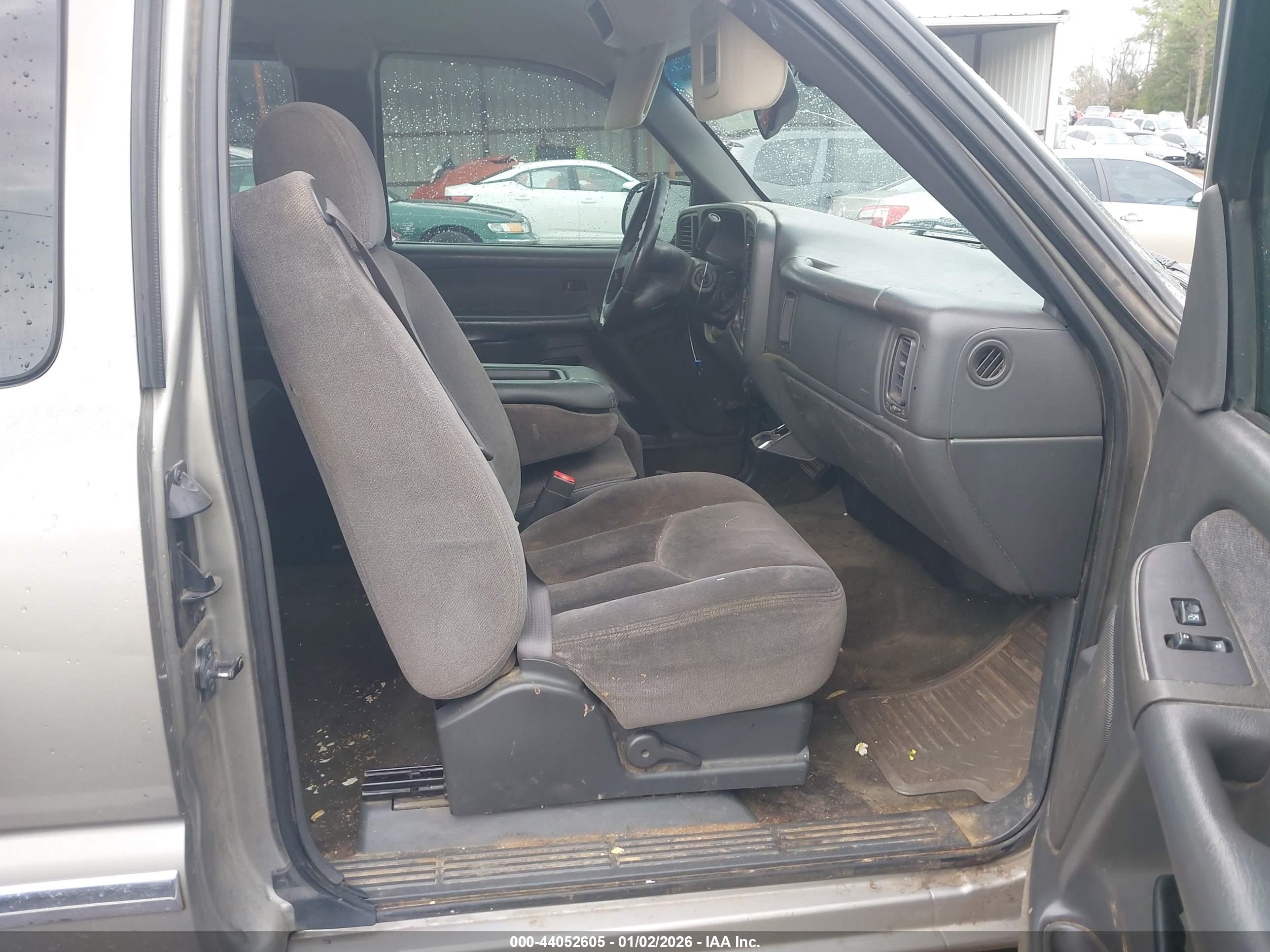 GMC SIERRA image 5