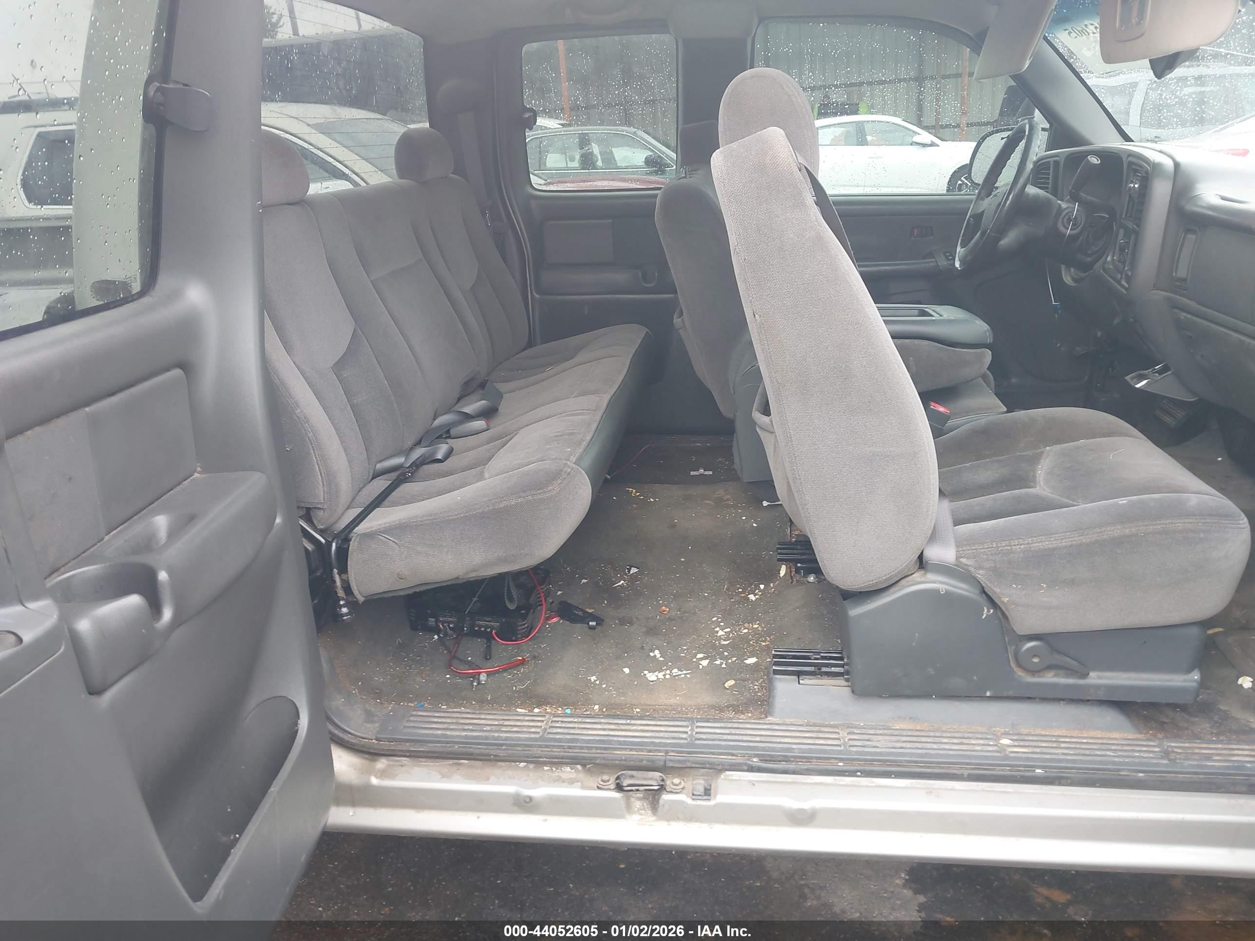 GMC SIERRA image 8