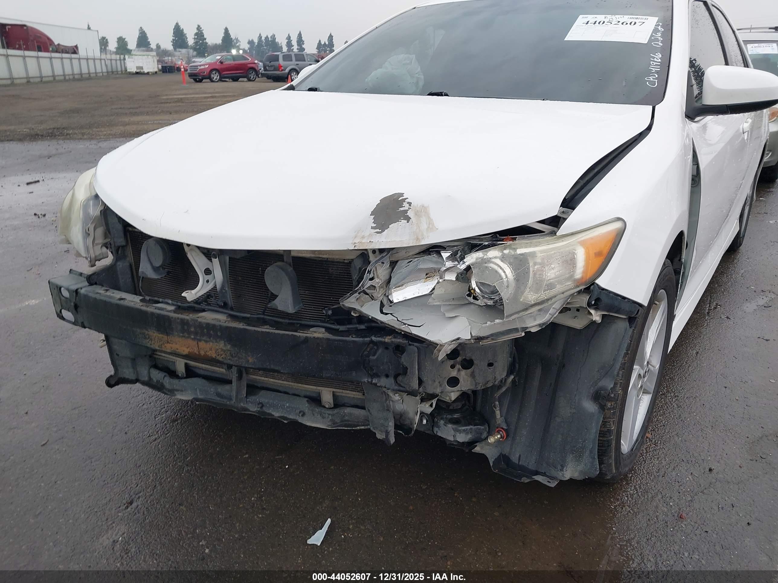 TOYOTA CAMRY image 6