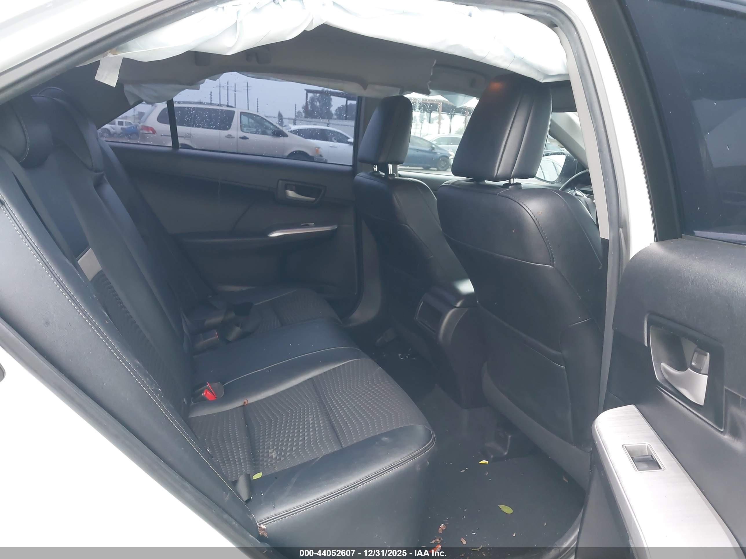 TOYOTA CAMRY image 8
