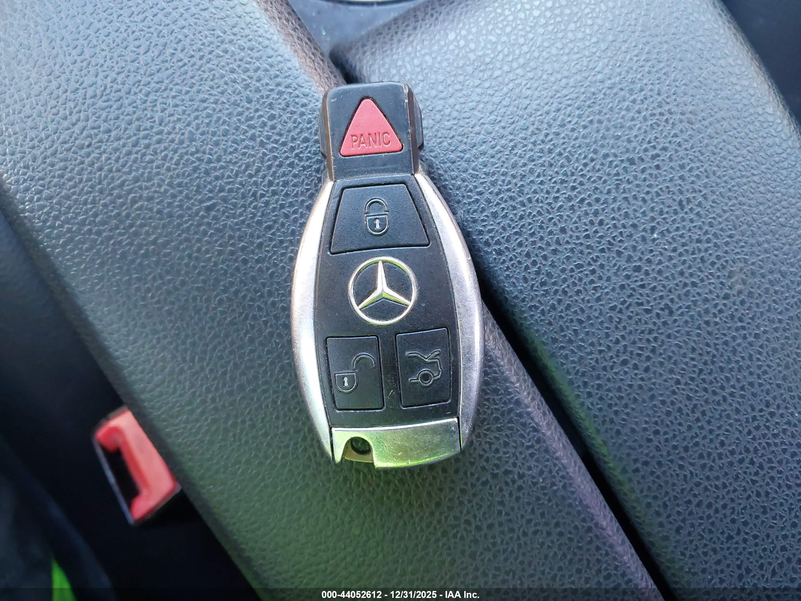 MERCEDES-BENZ C image 11