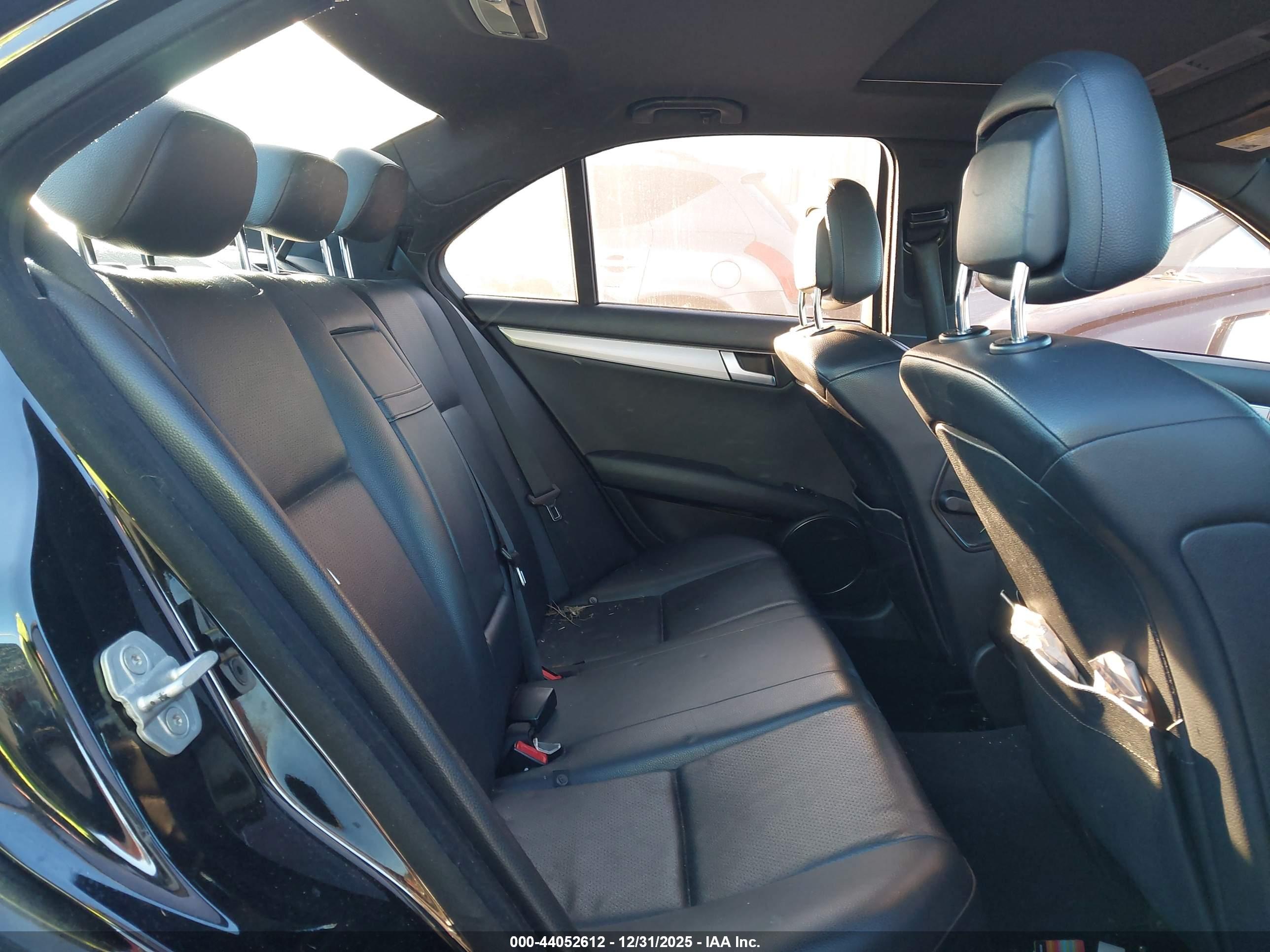 MERCEDES-BENZ C image 8