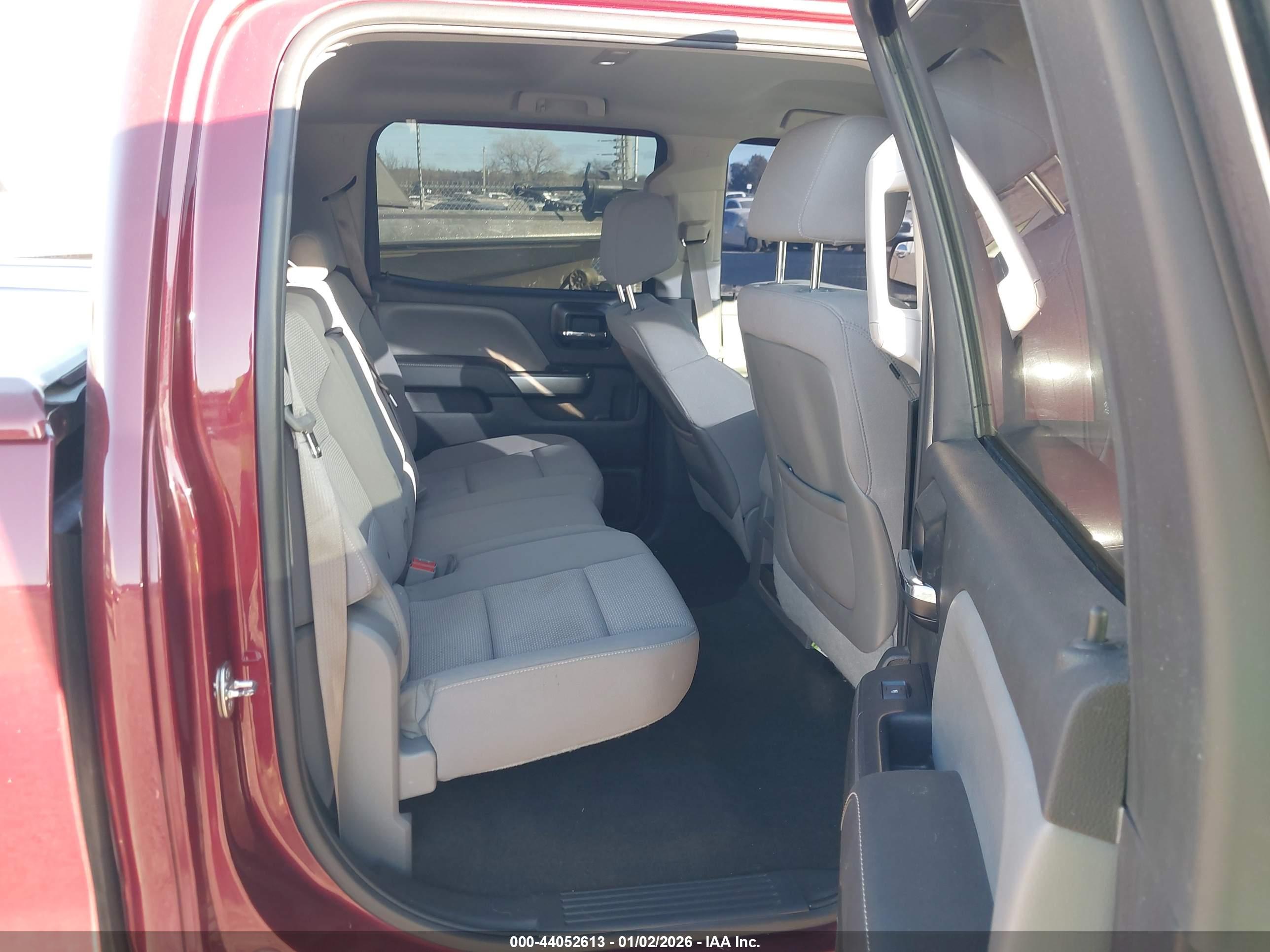 CHEVROLET SILVERADO image 8