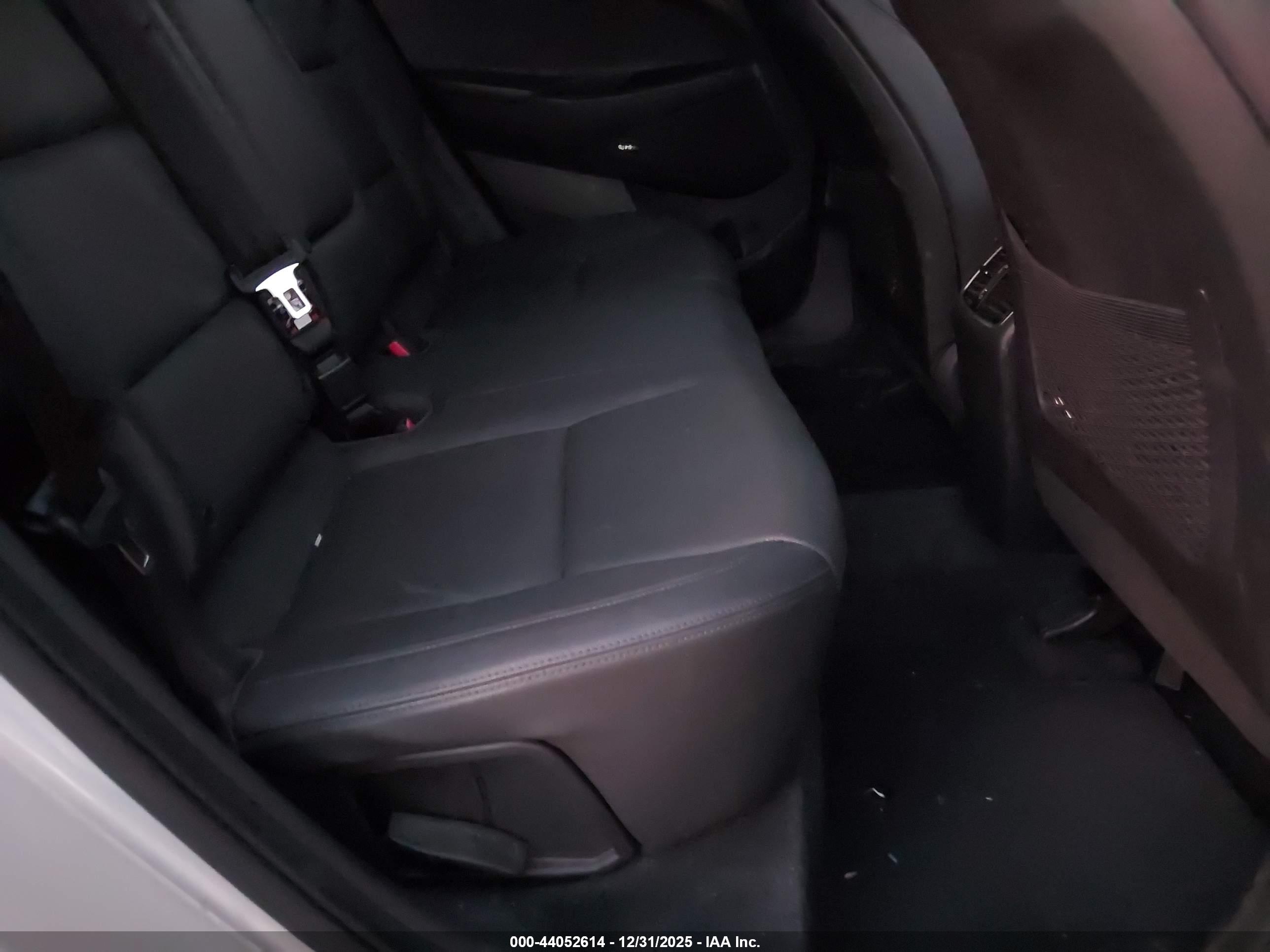 HYUNDAI TUCSON image 8