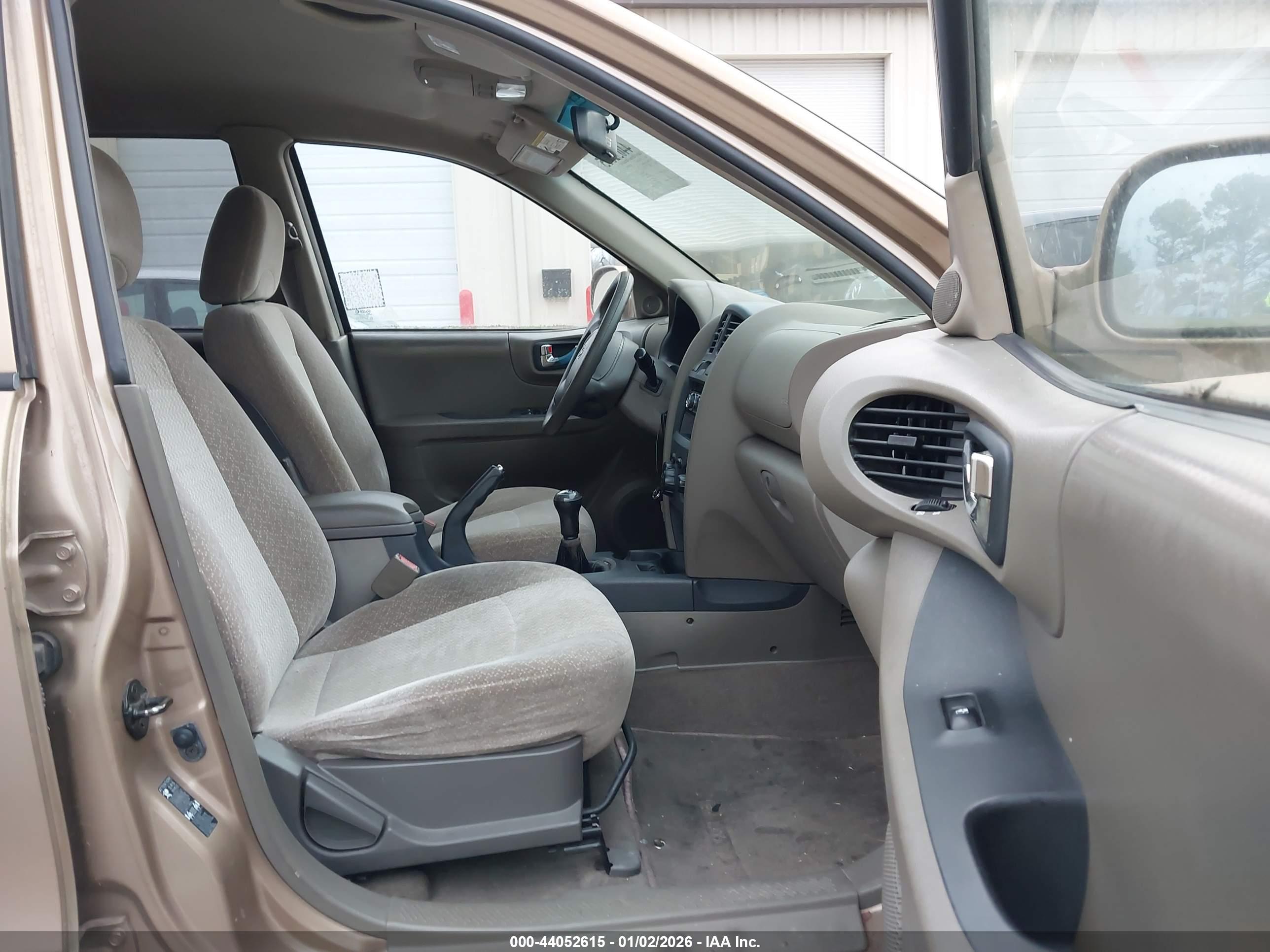 HYUNDAI SANTA image 5