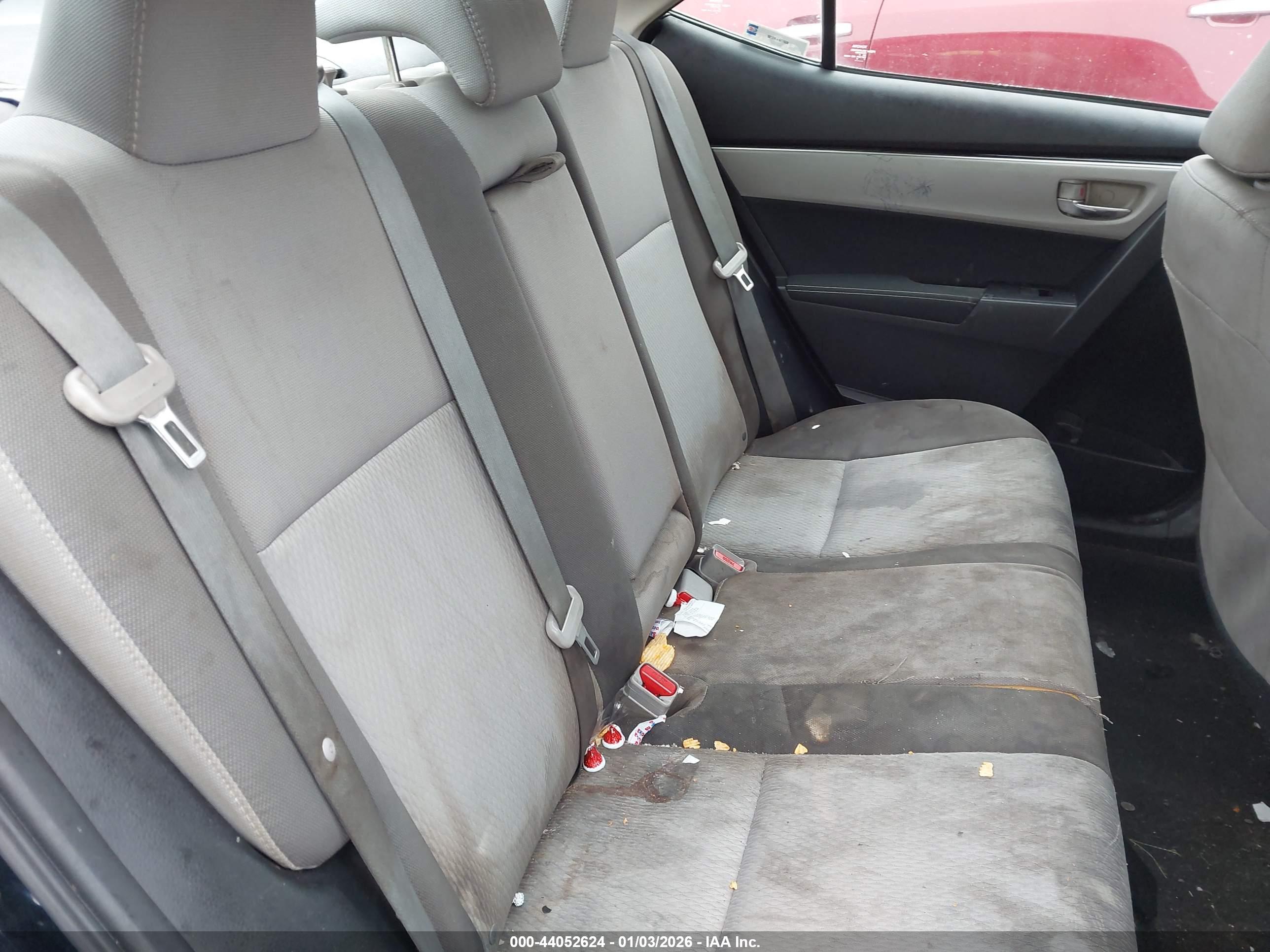 TOYOTA COROLLA image 8