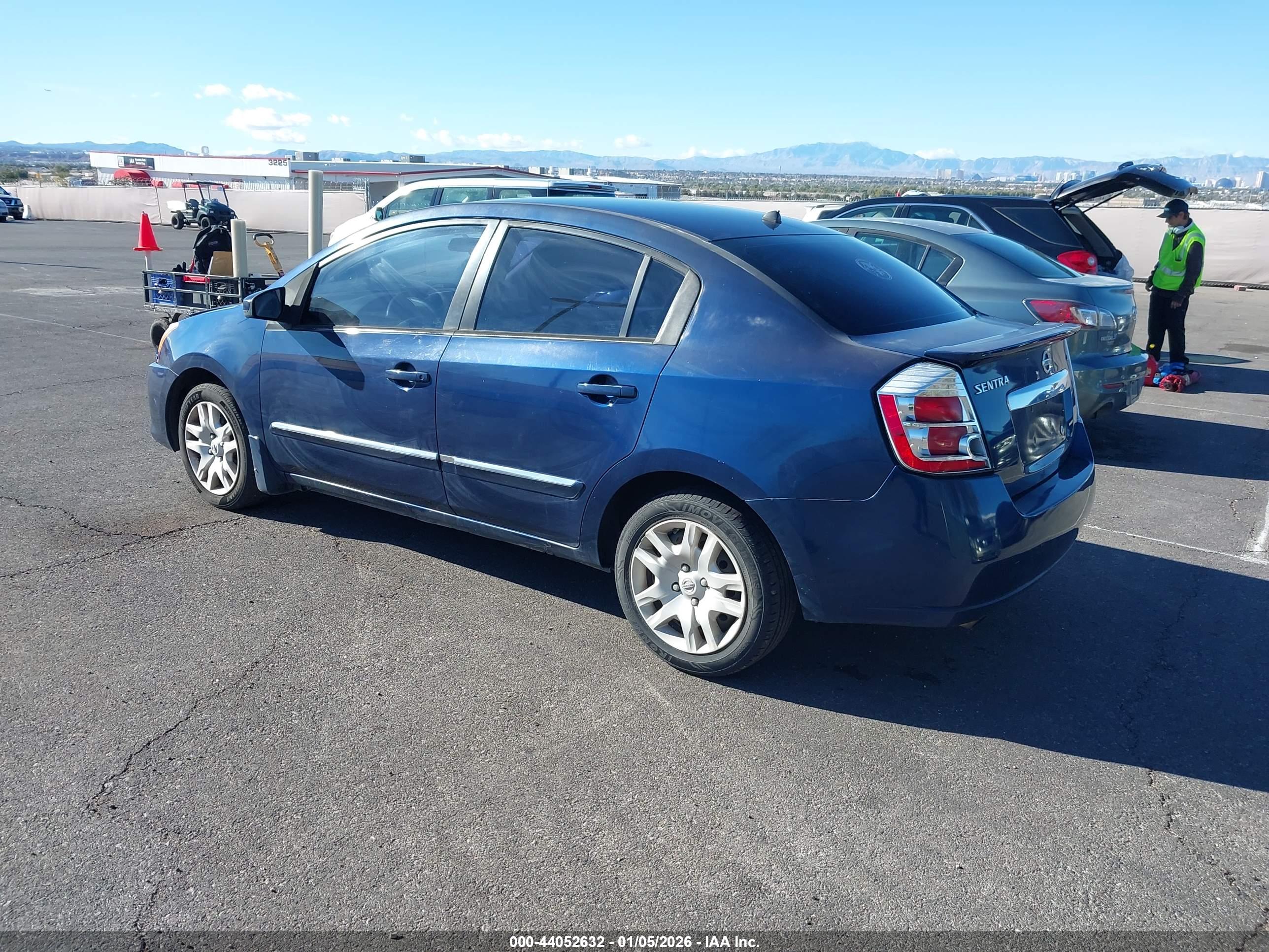 NISSAN SENTRA image 3