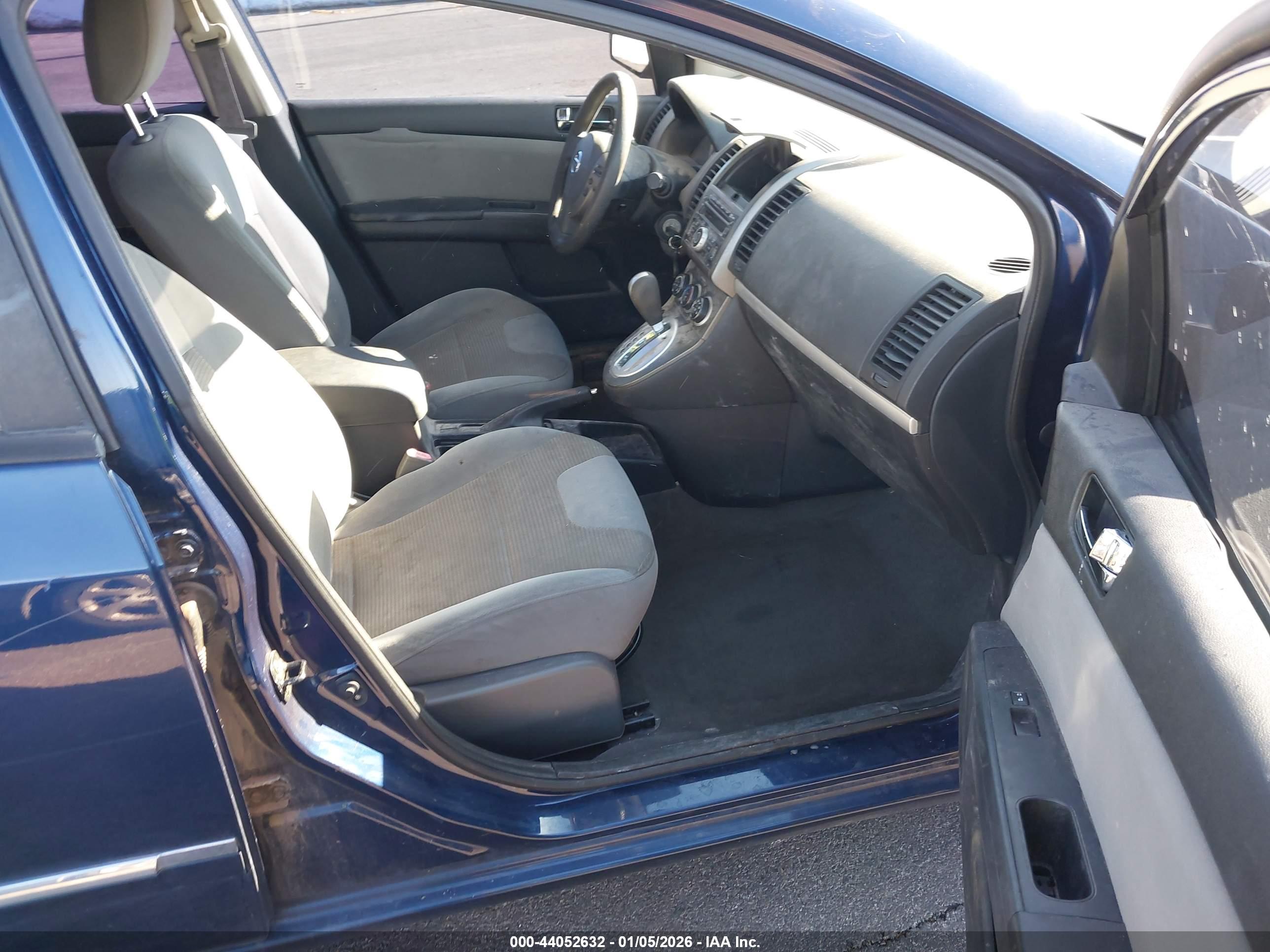 NISSAN SENTRA image 5