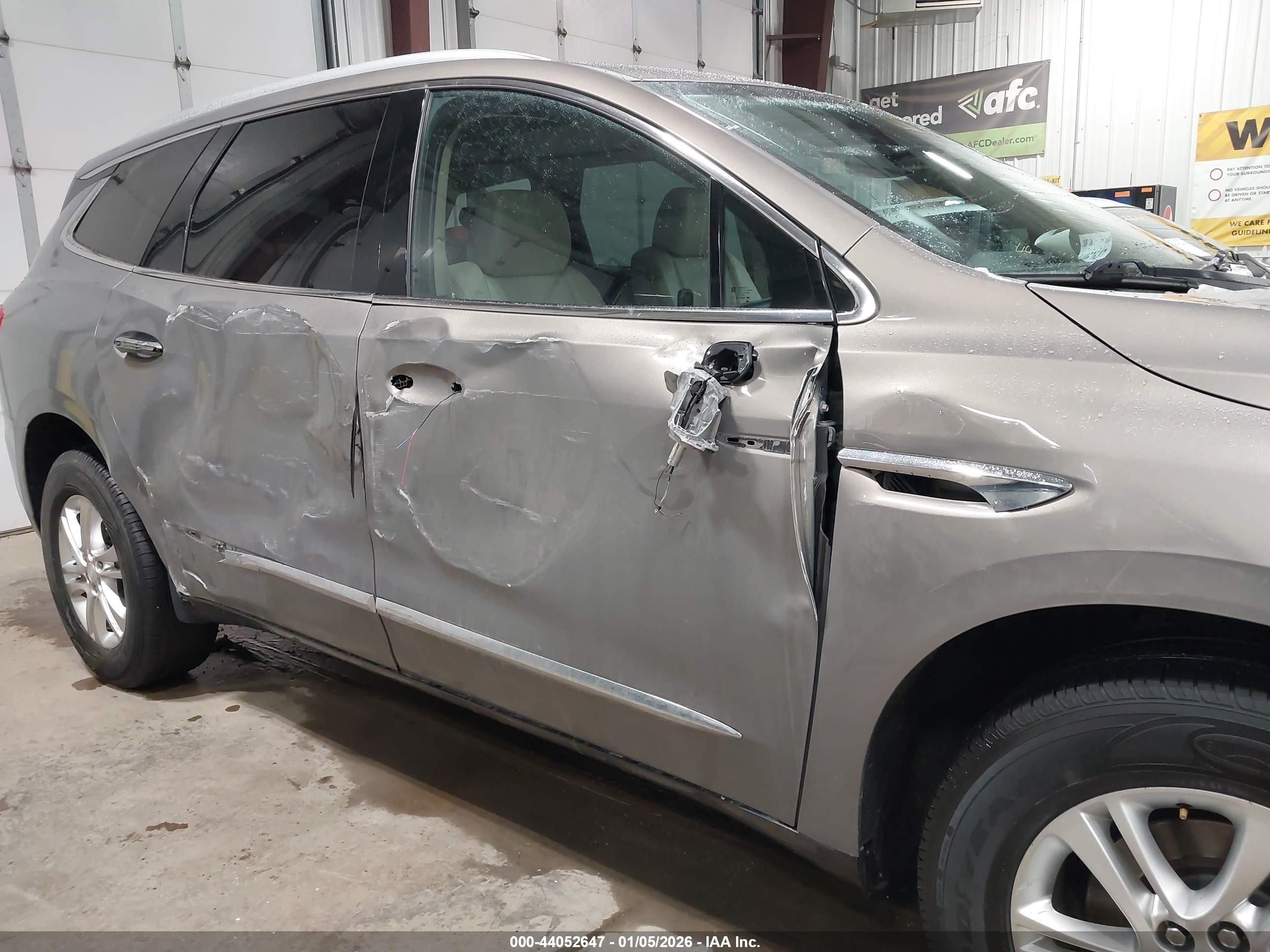 BUICK ENCLAVE image 6