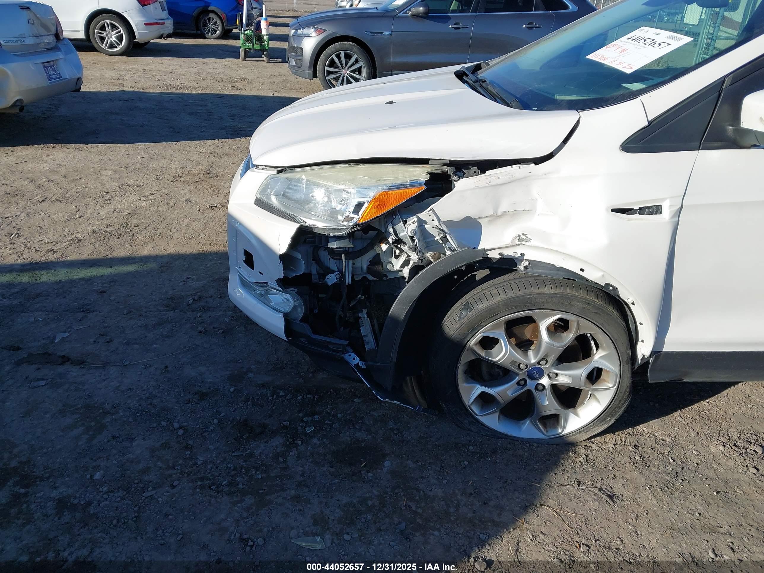 FORD ESCAPE image 6