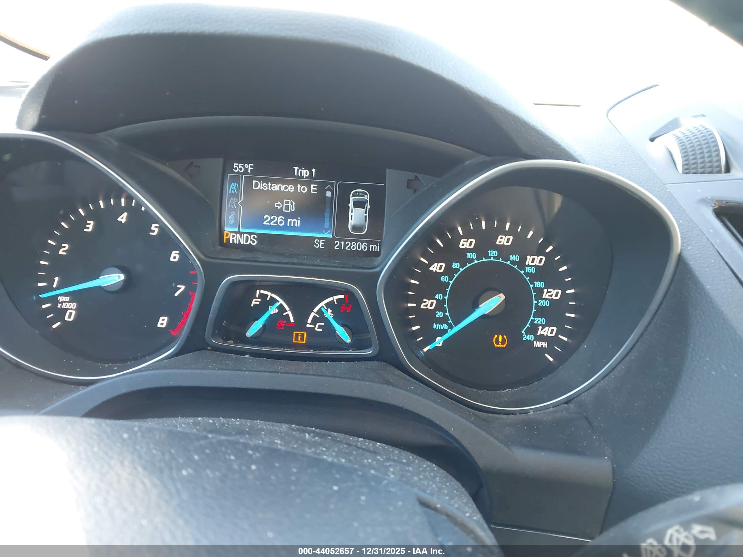 FORD ESCAPE image 7