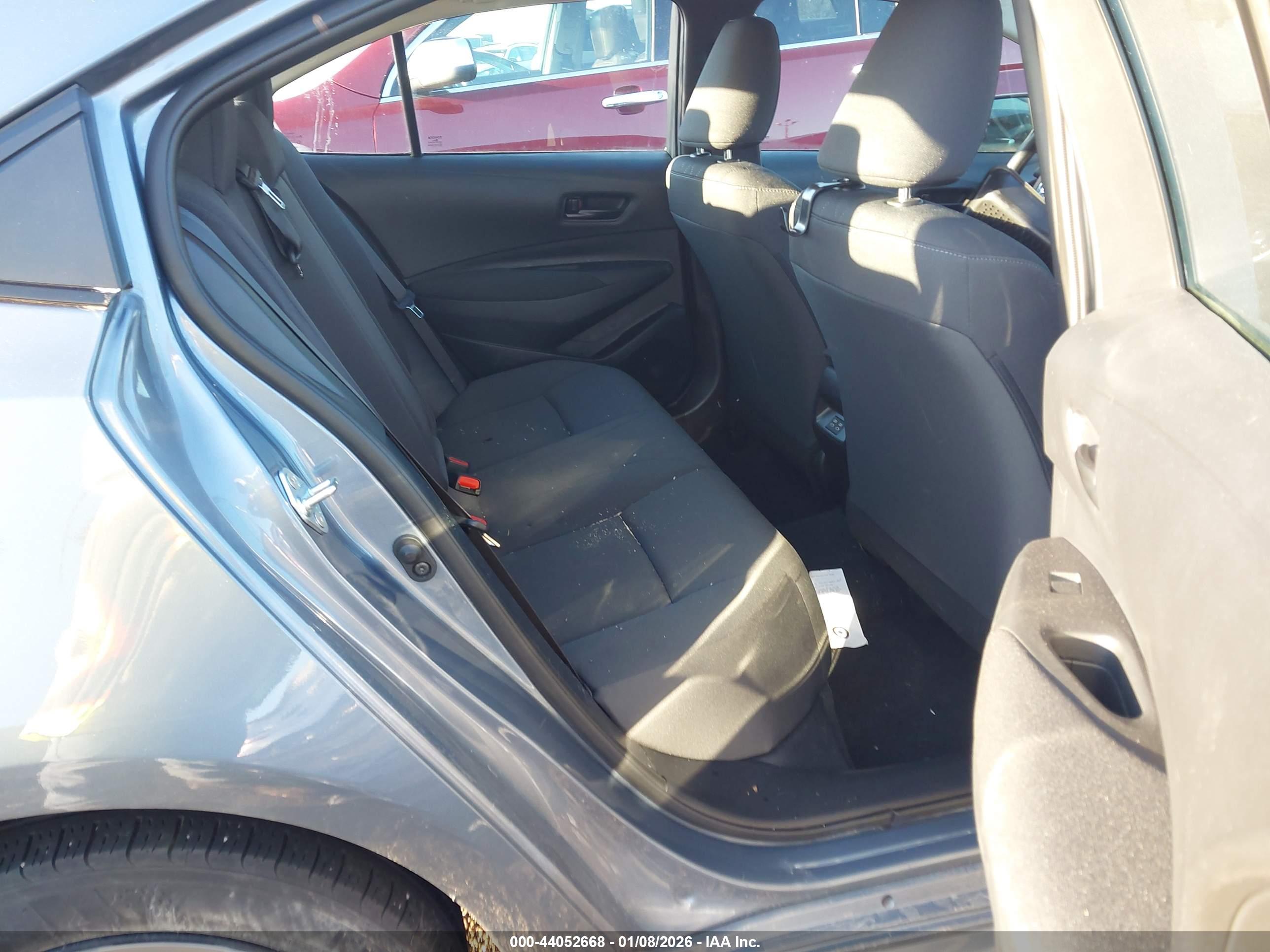 TOYOTA COROLLA image 8