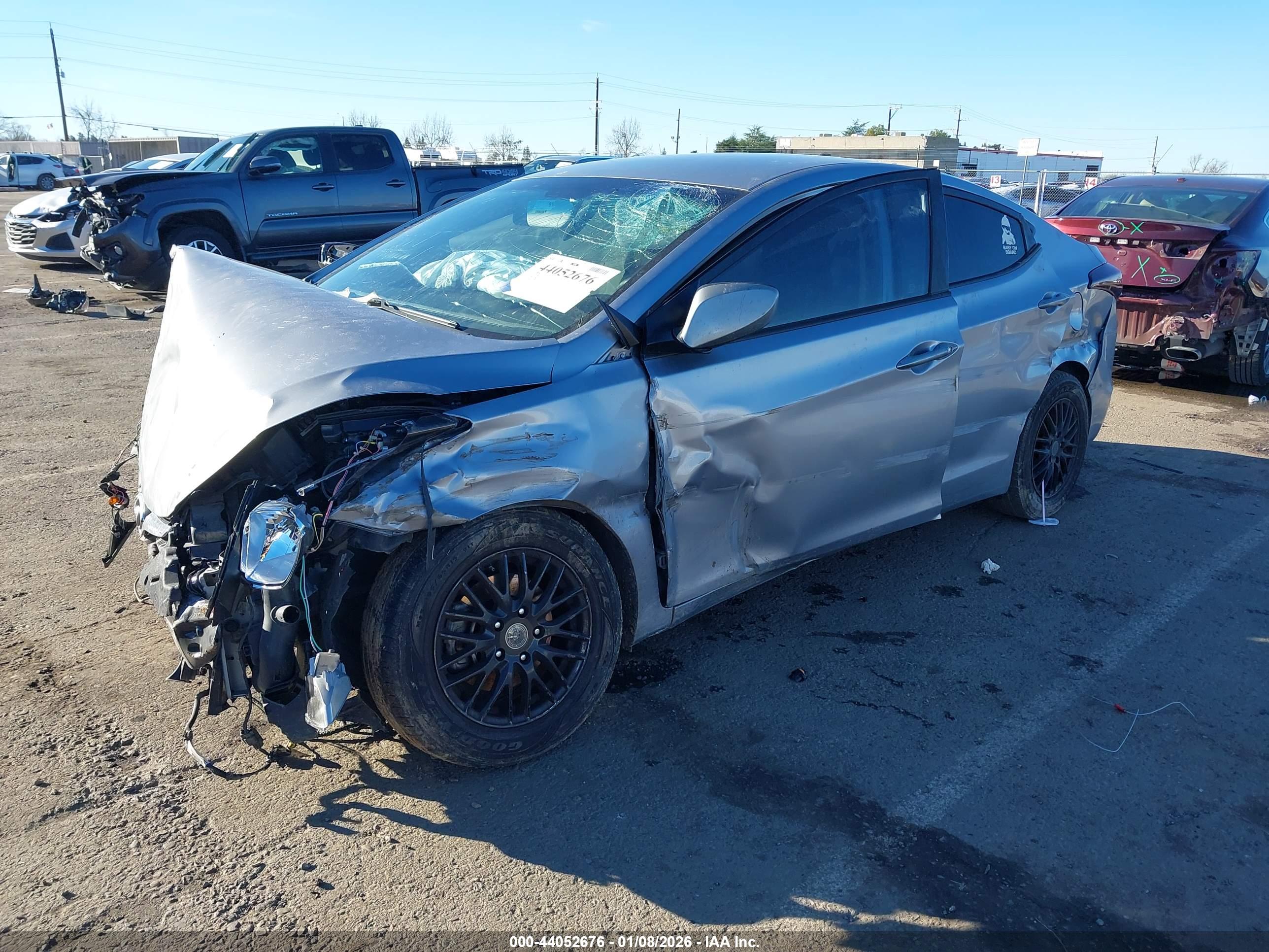 HYUNDAI ELANTRA image 2