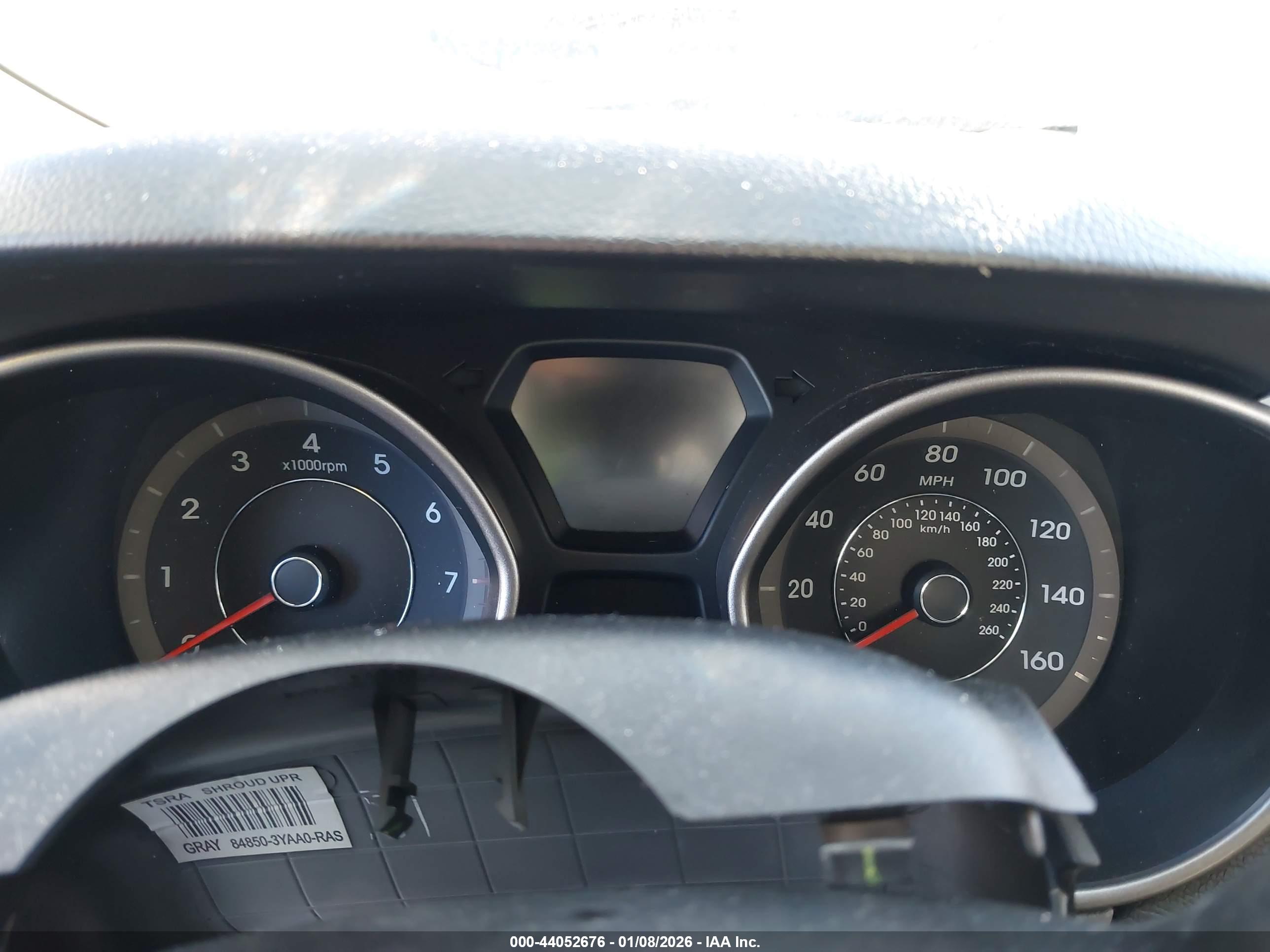 HYUNDAI ELANTRA image 7