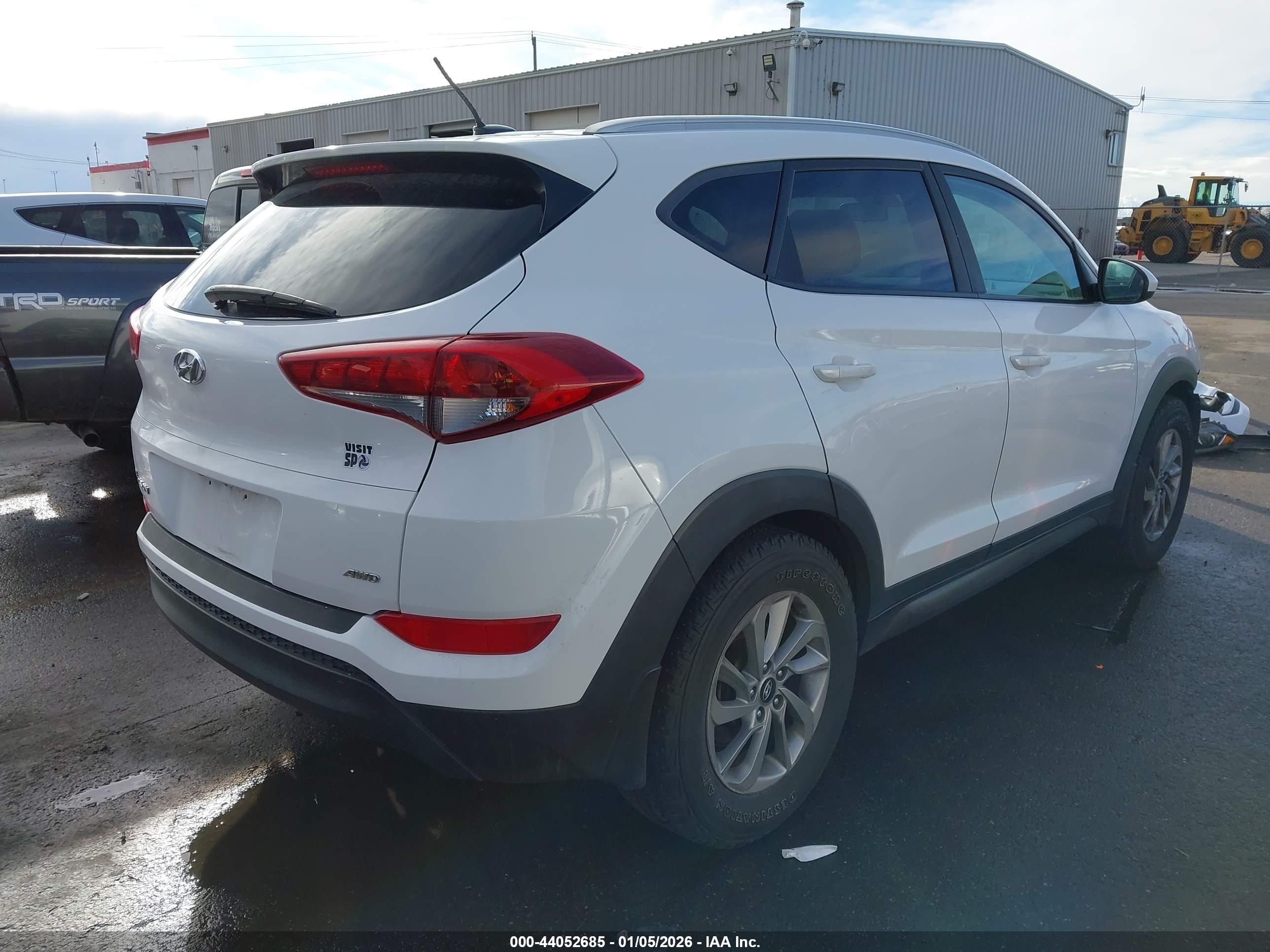 HYUNDAI TUCSON image 4