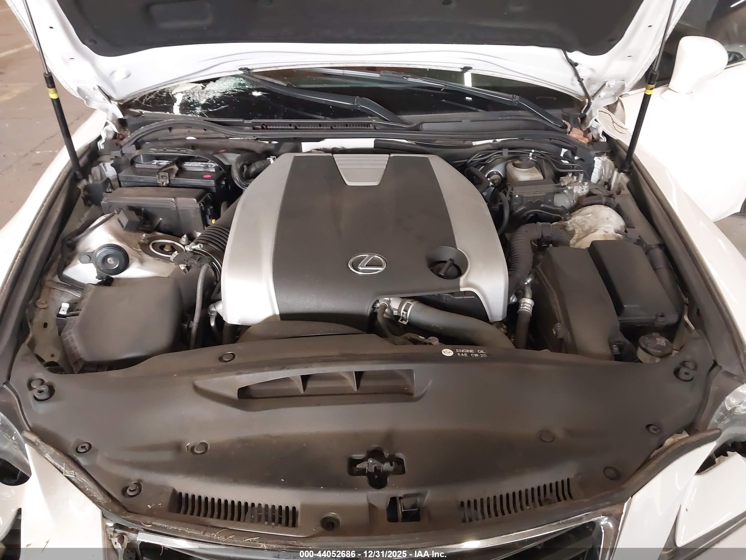 LEXUS IS image 10