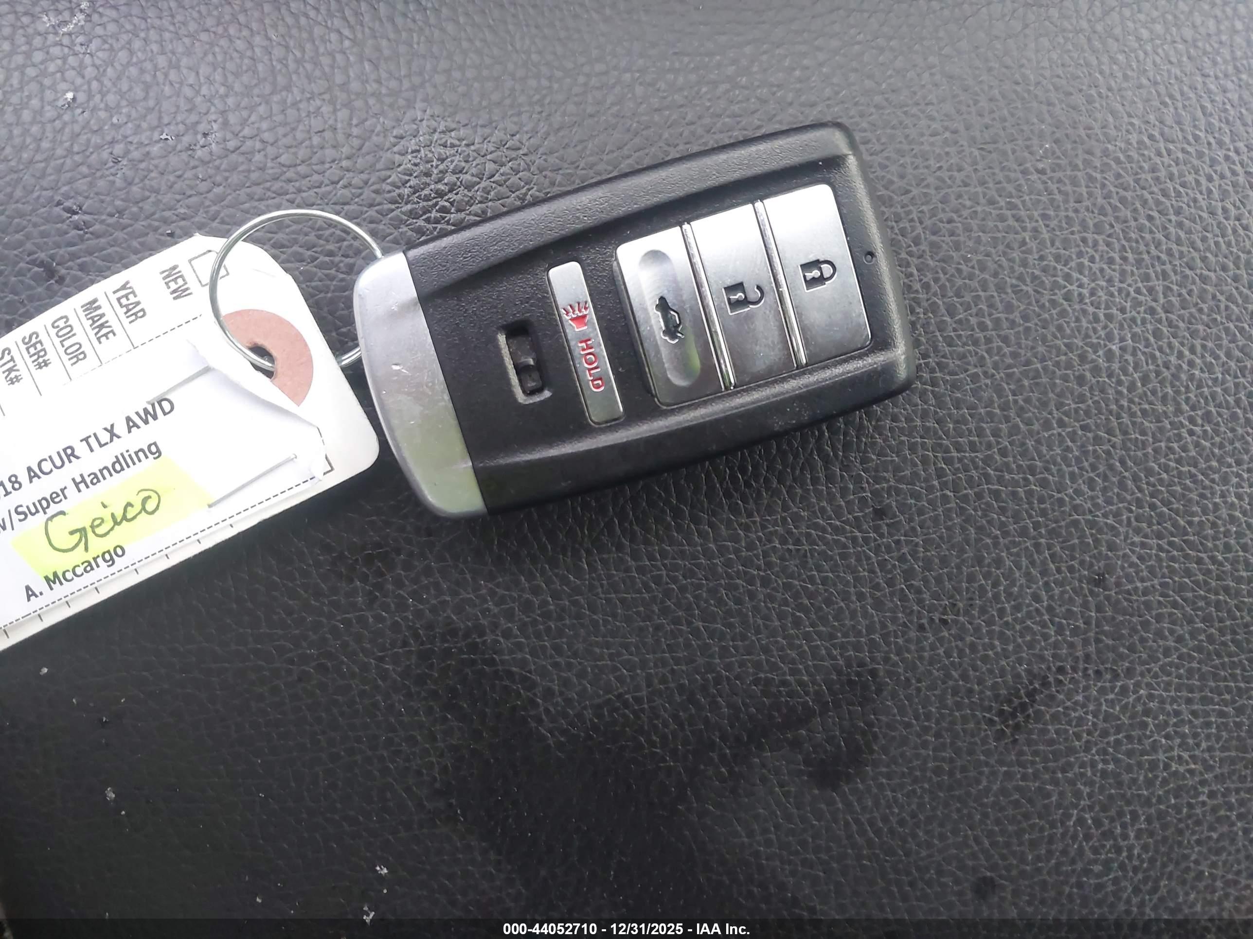 ACURA TLX image 11