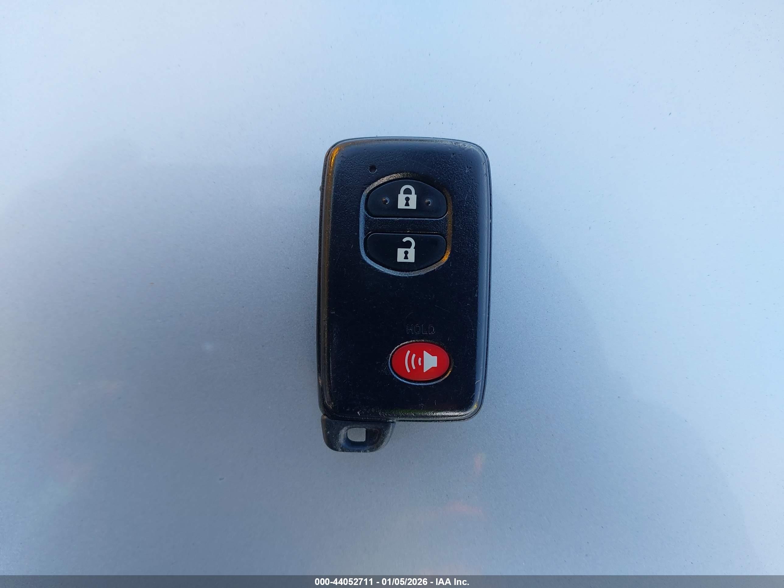 TOYOTA PRIUS image 11