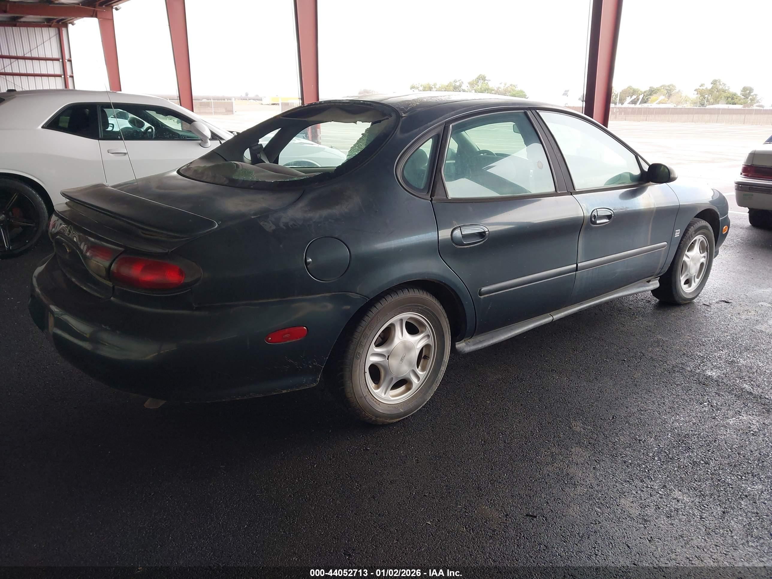 FORD TAURUS image 4