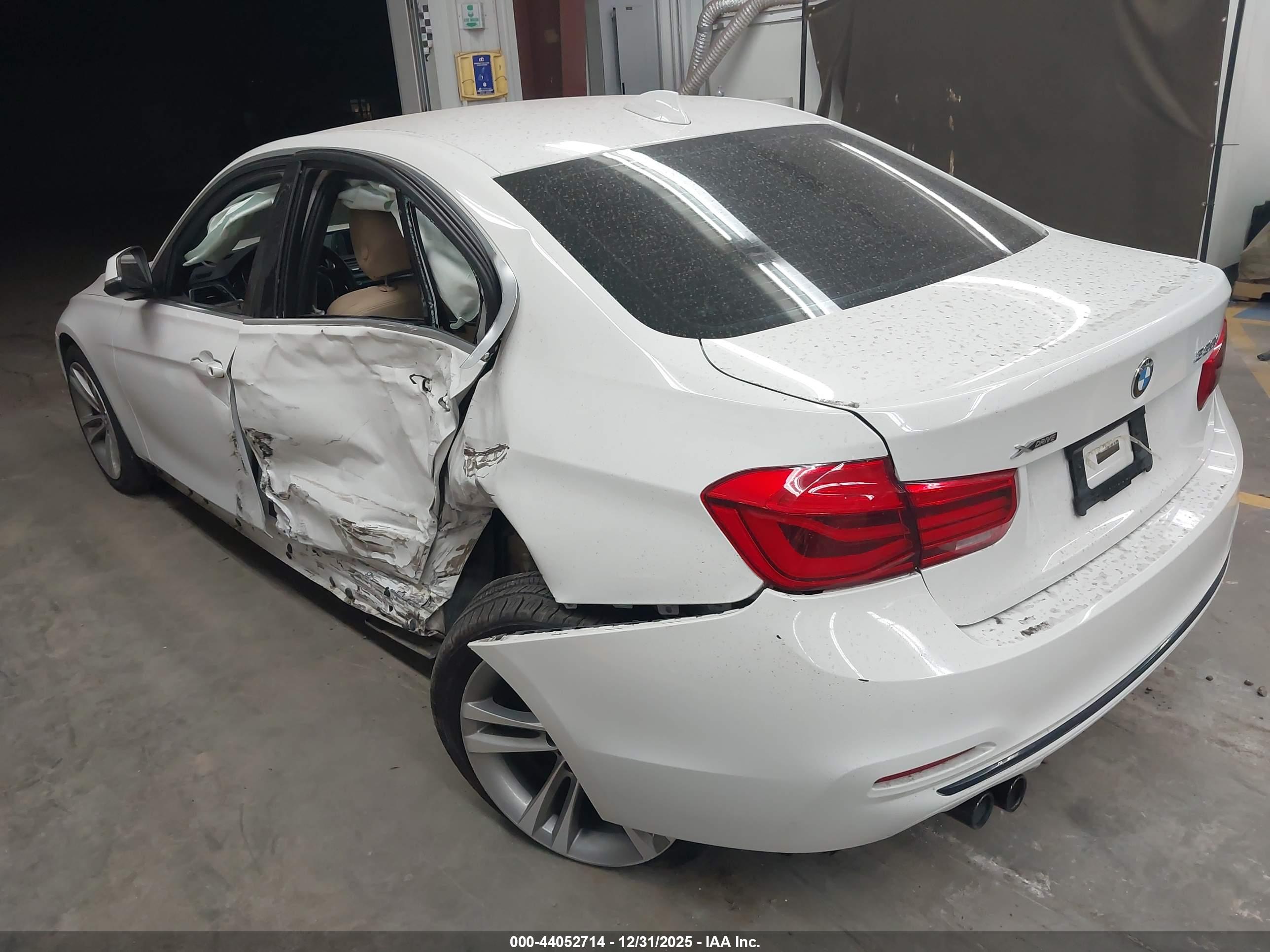BMW 330I image 3