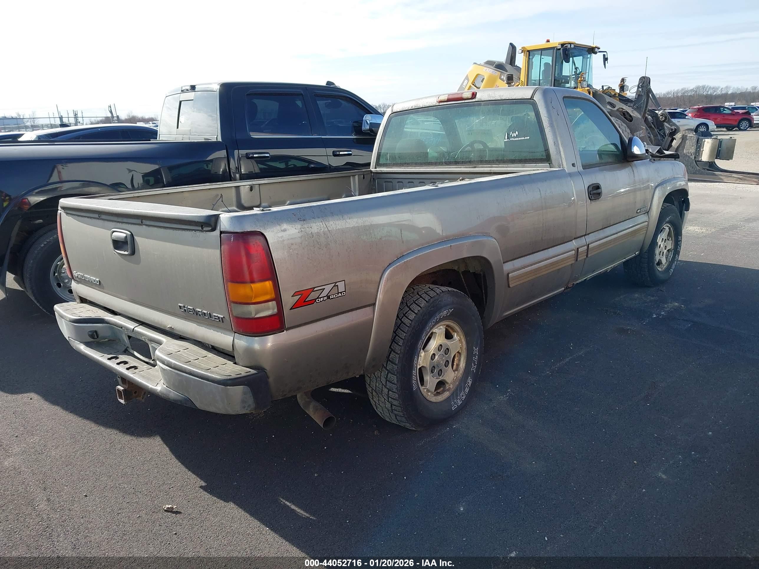 CHEVROLET SILVERADO image 4
