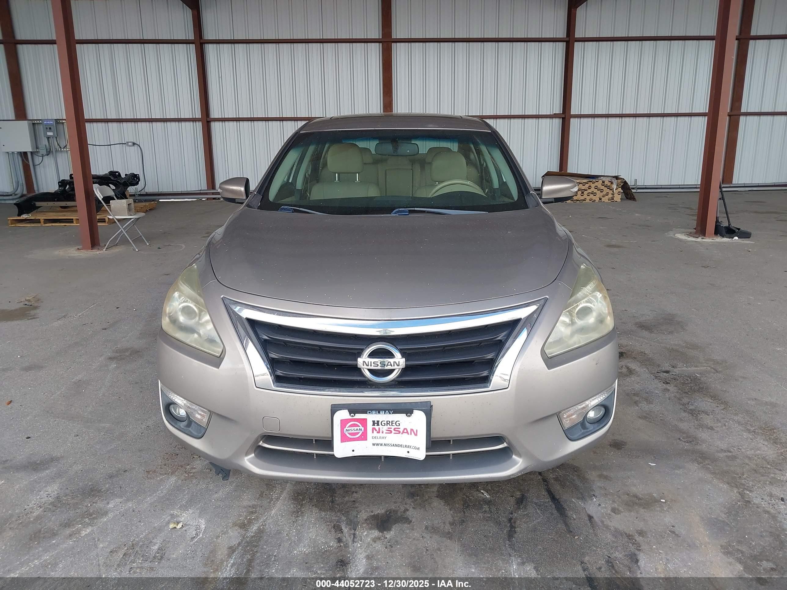 NISSAN ALTIMA image 6
