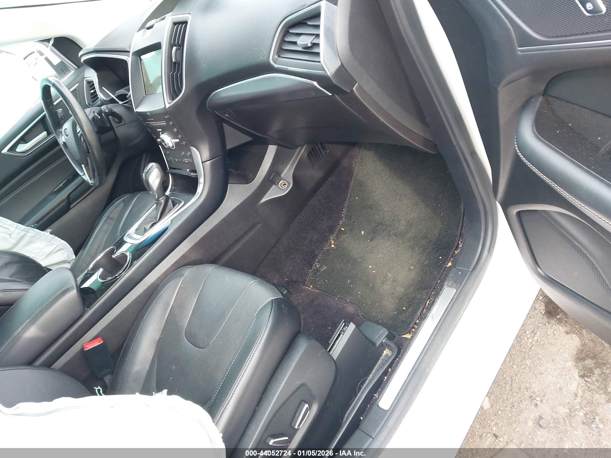 FORD EDGE image 5