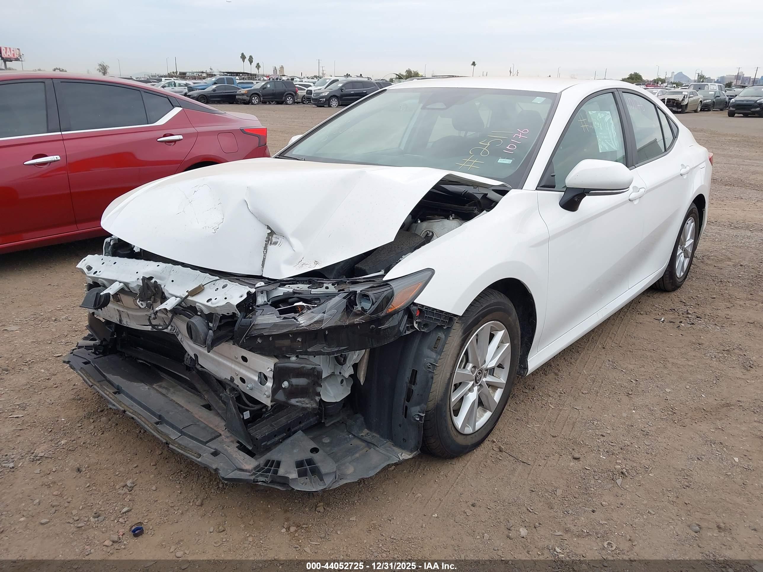 TOYOTA CAMRY image 6