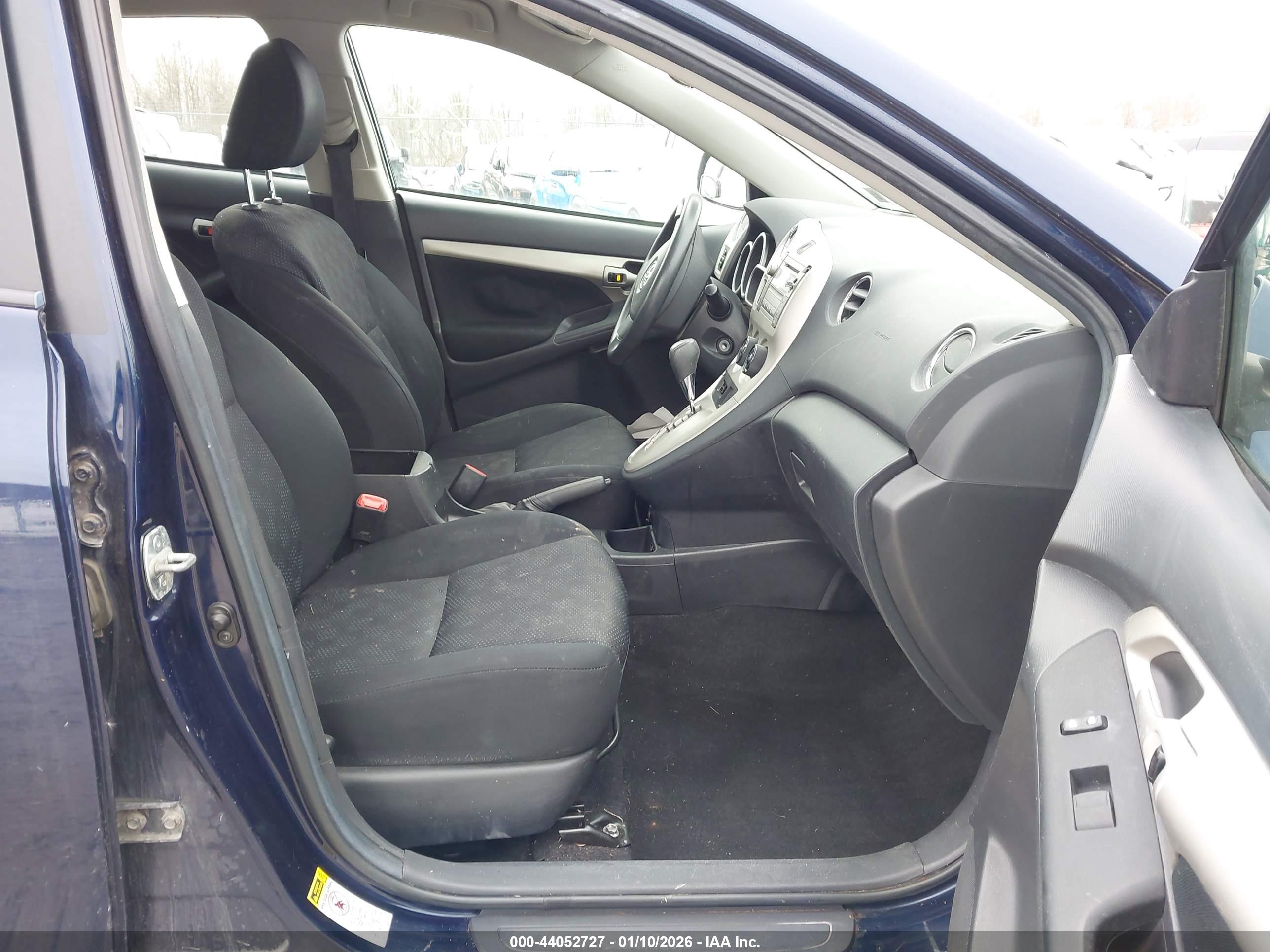 TOYOTA MATRIX image 5