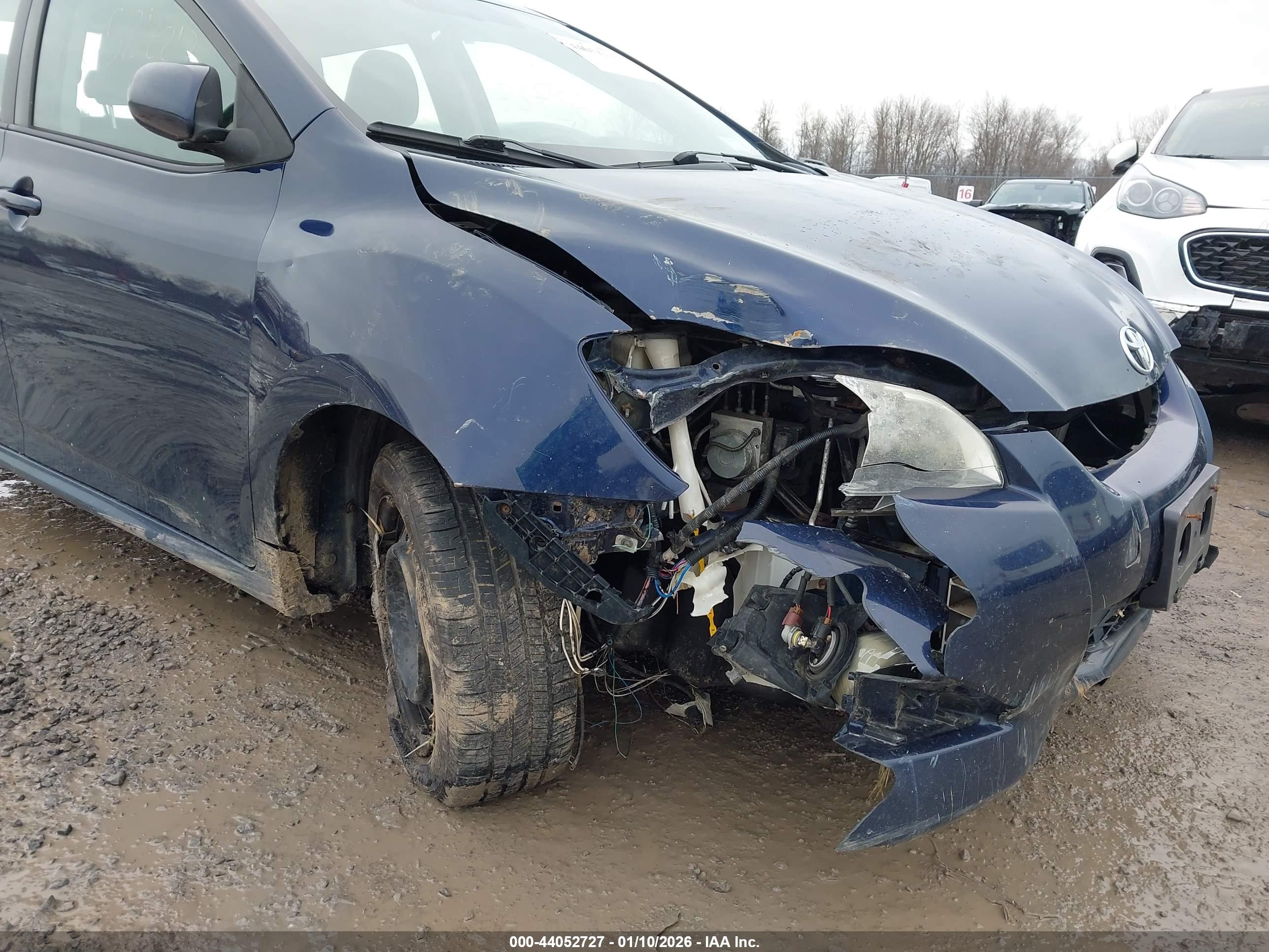 TOYOTA MATRIX image 6